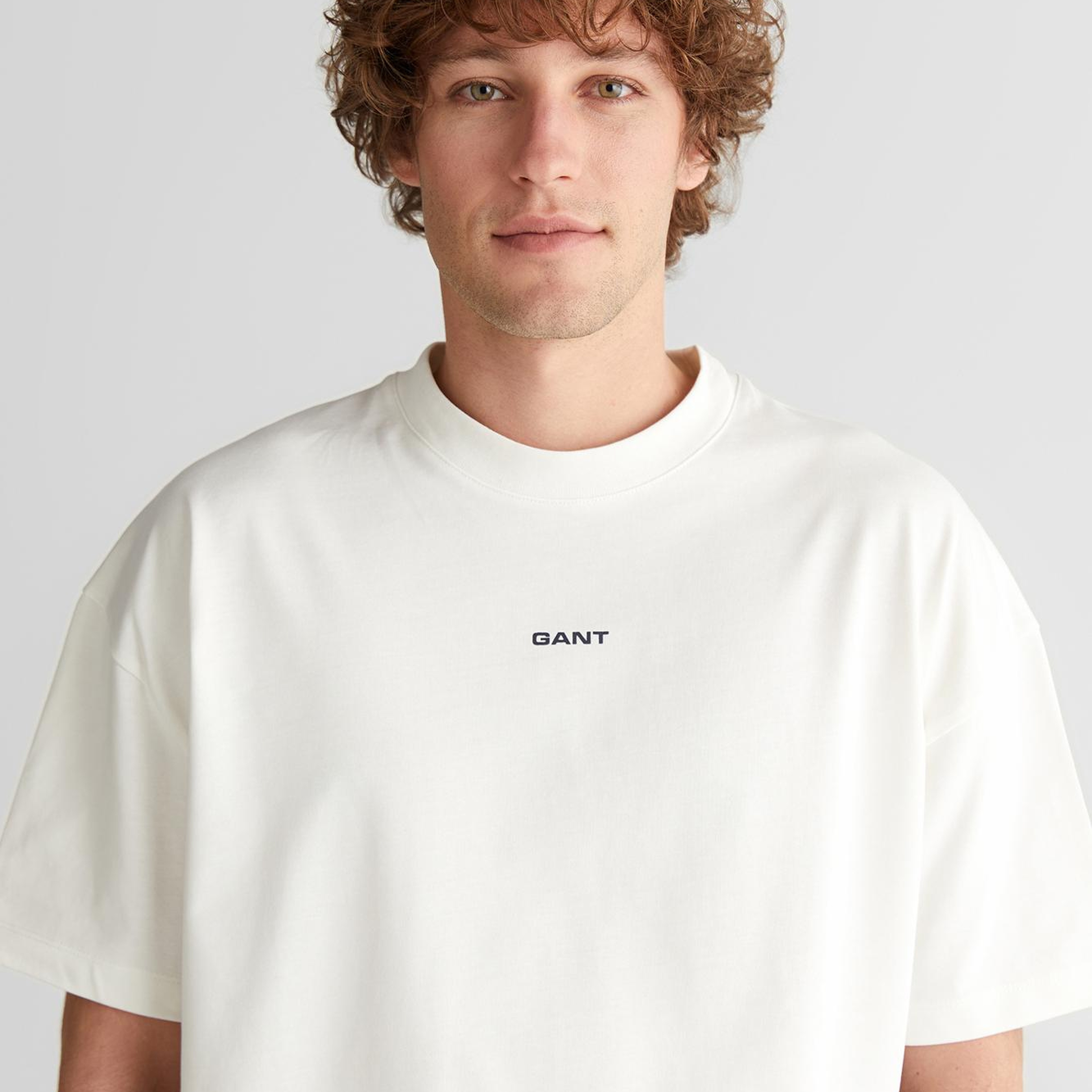 GANT Erkek Beyaz Baskılı Kısa Kollu T-Shirt