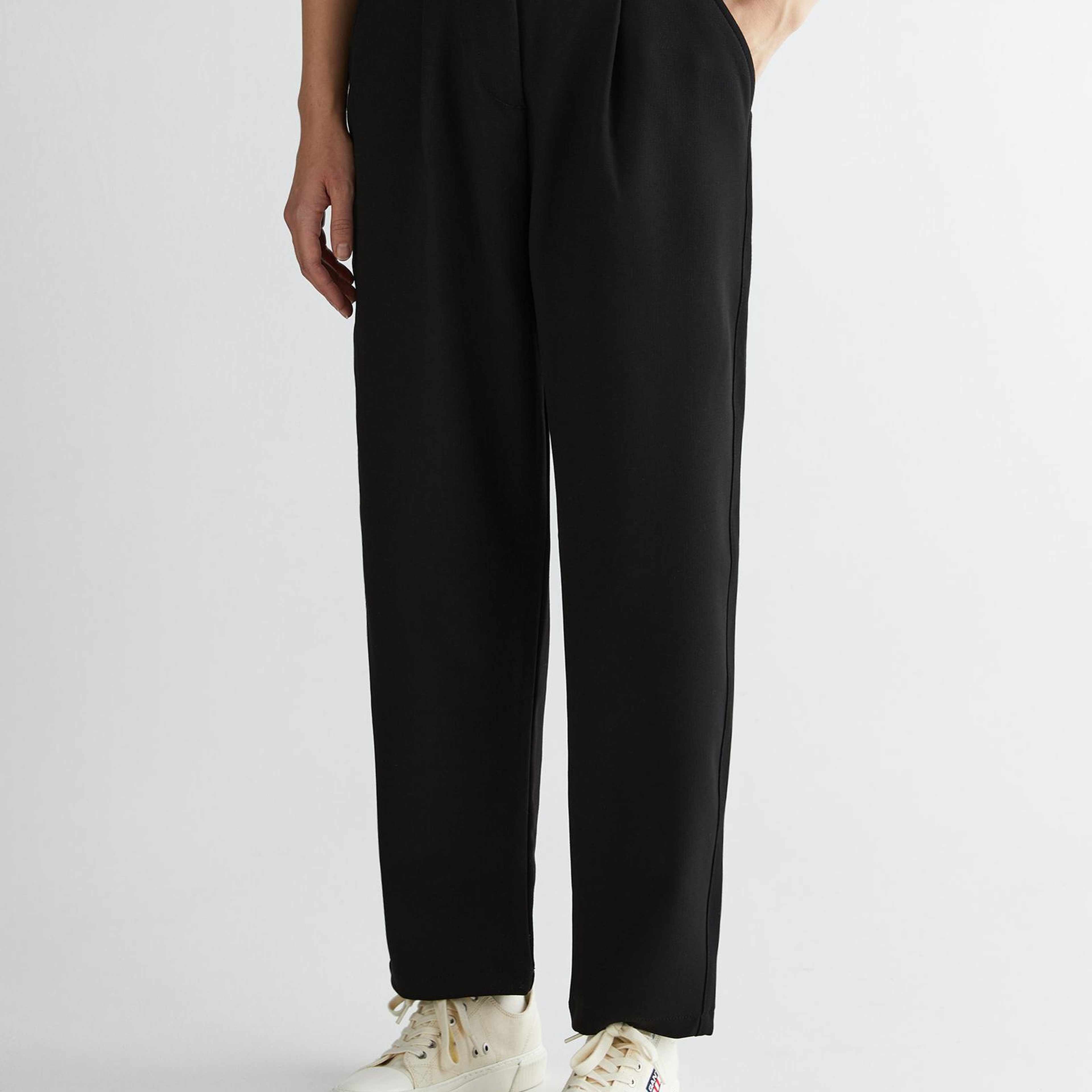 GANT Kadın Siyah Carrot Fit Pantolon