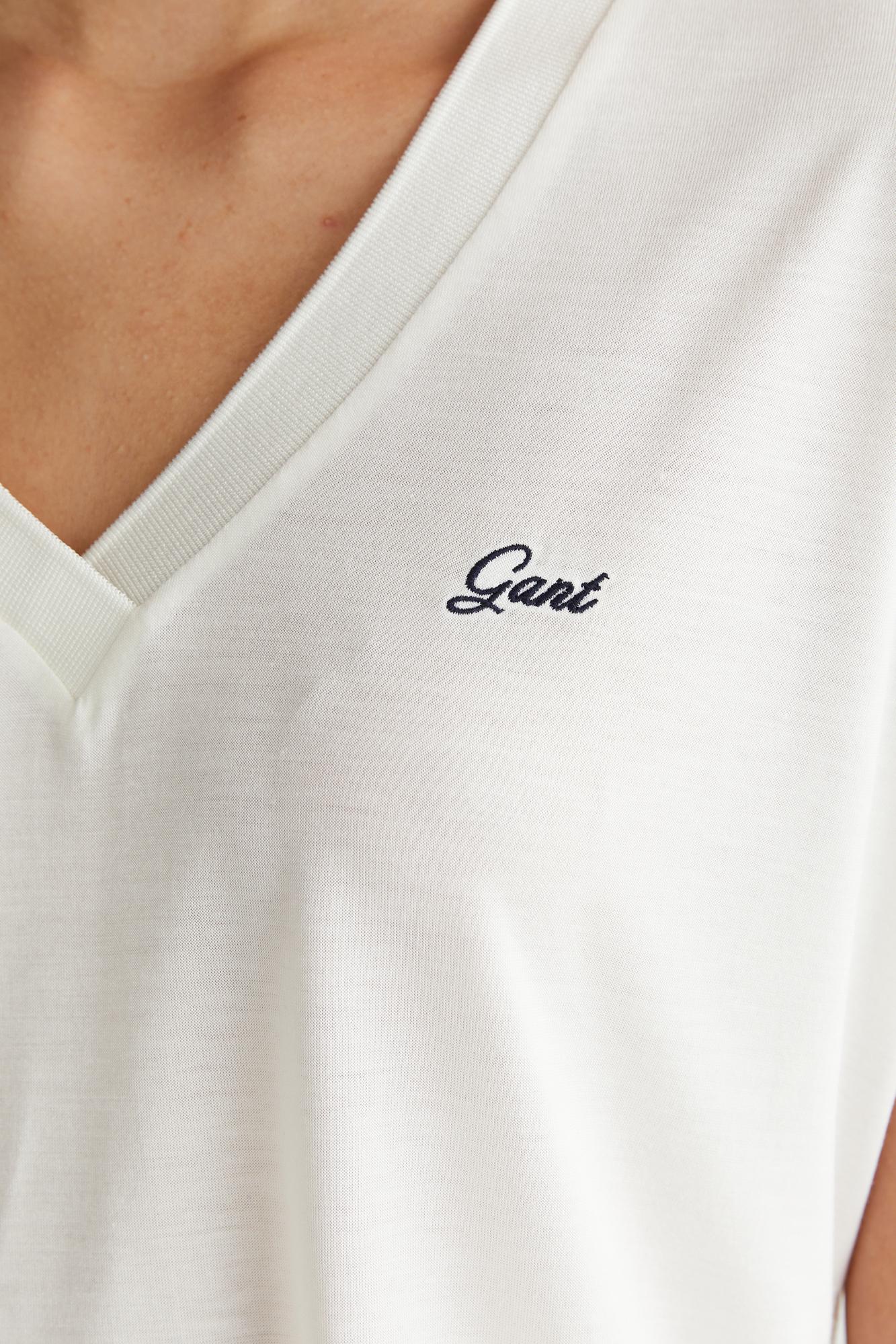 GANT Kadın Beyaz V Yaka Regular Fit T-Shirt