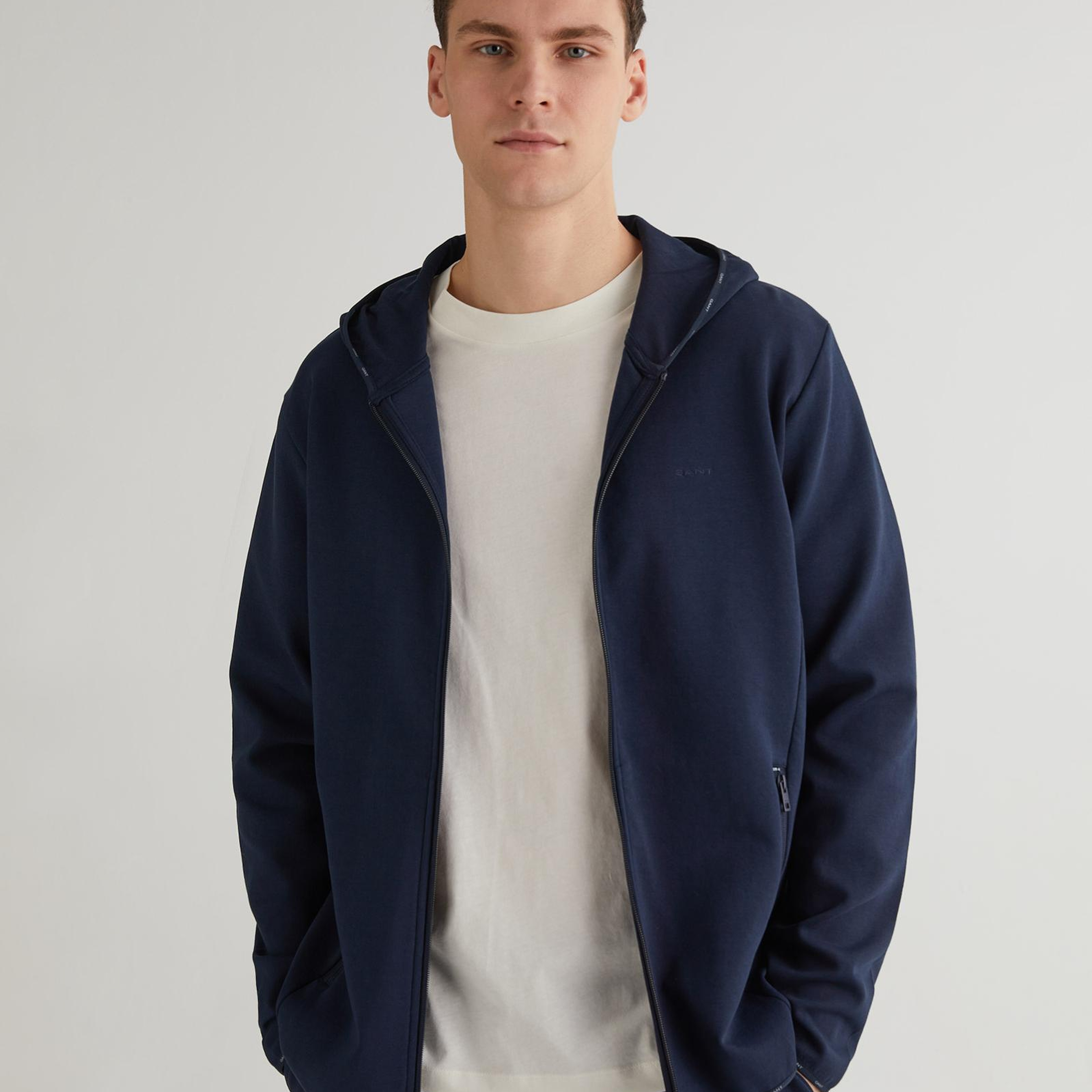 GANT Erkek Lacivert Regular Fit Fermuarlı Logolu Sweatshirt