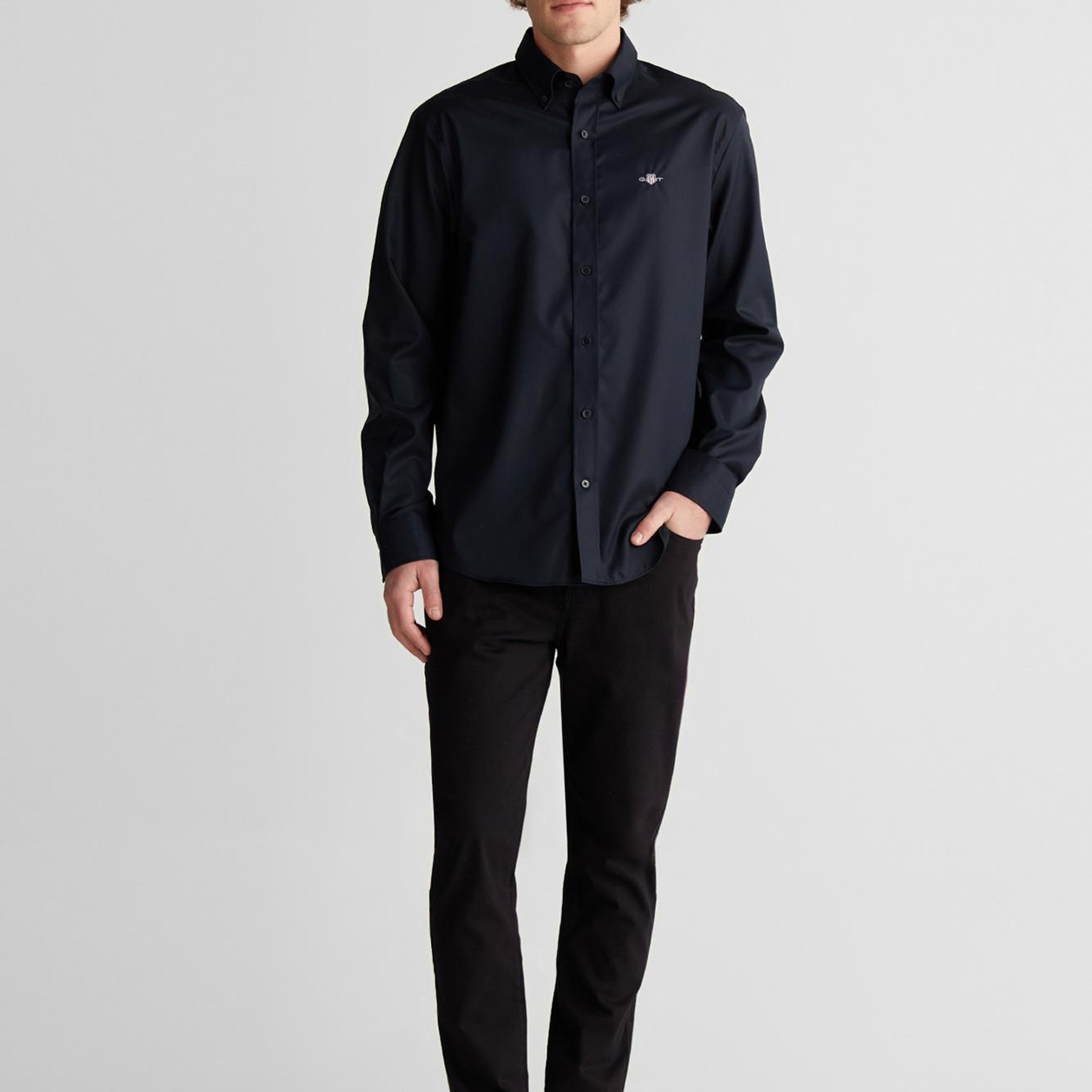 GANT Erkek Siyah Düğmeli Yaka Logolu Gömlek