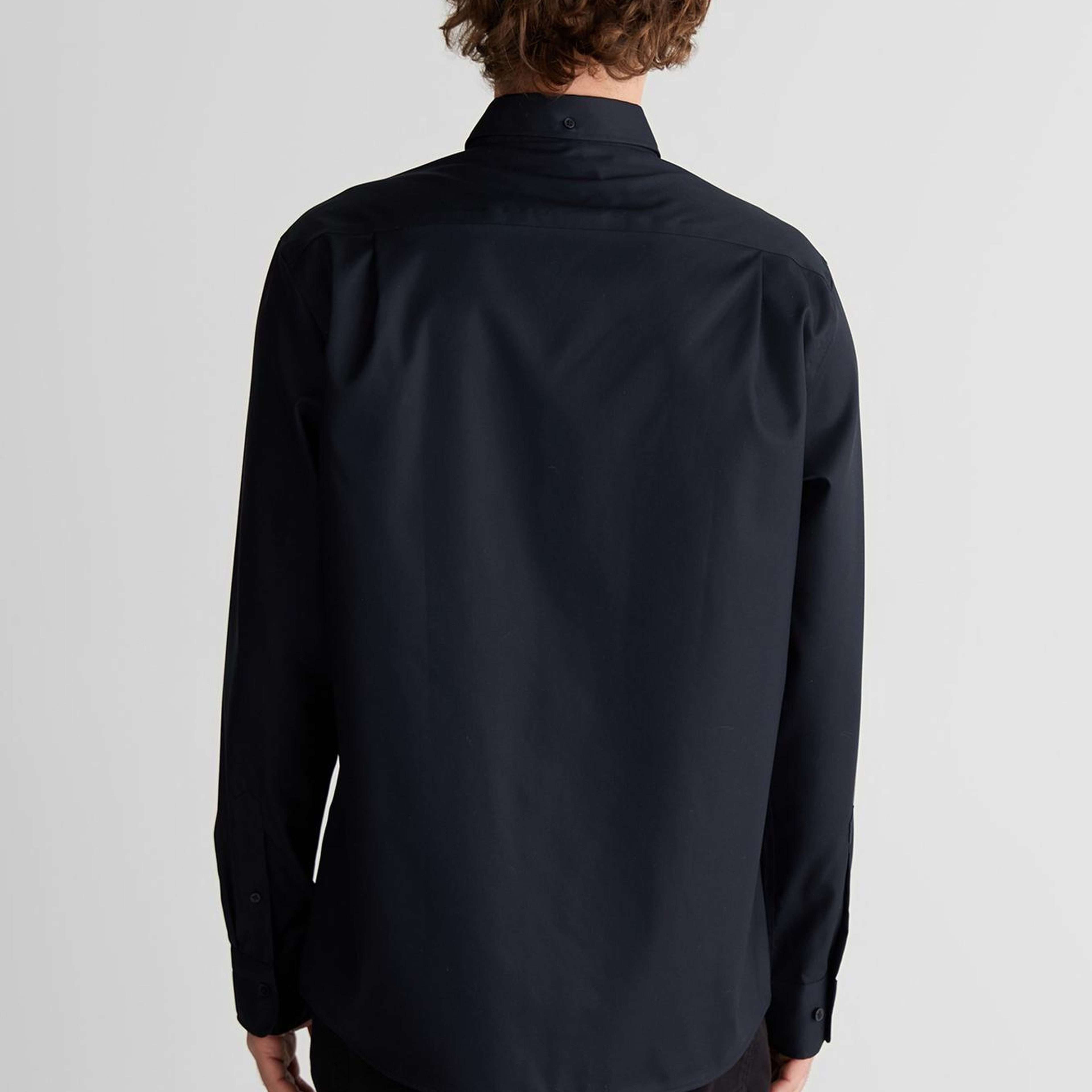 GANT Erkek Siyah Düğmeli Yaka Logolu Gömlek