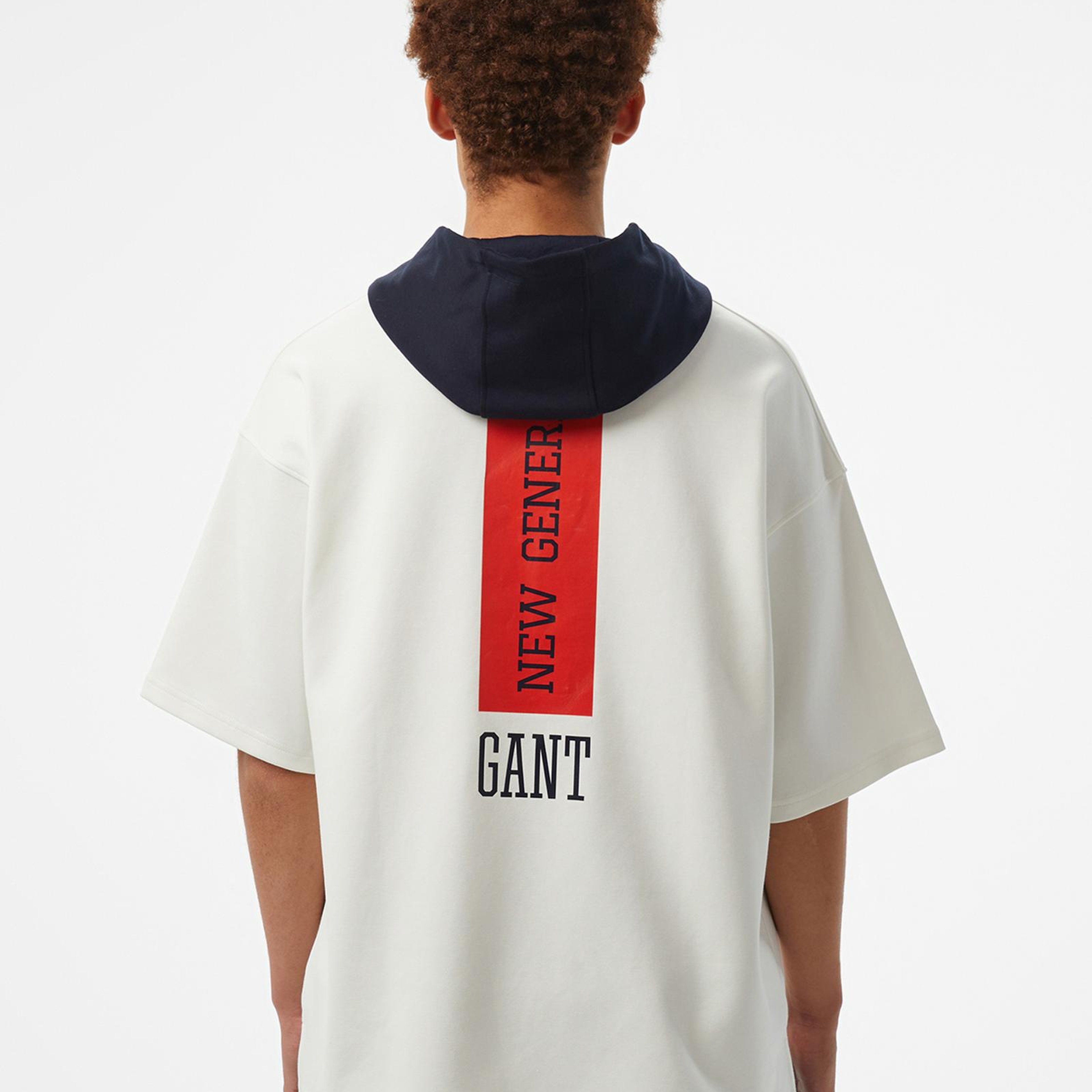 GANT Erkek Beyaz Kapüşonlu T-Shirt