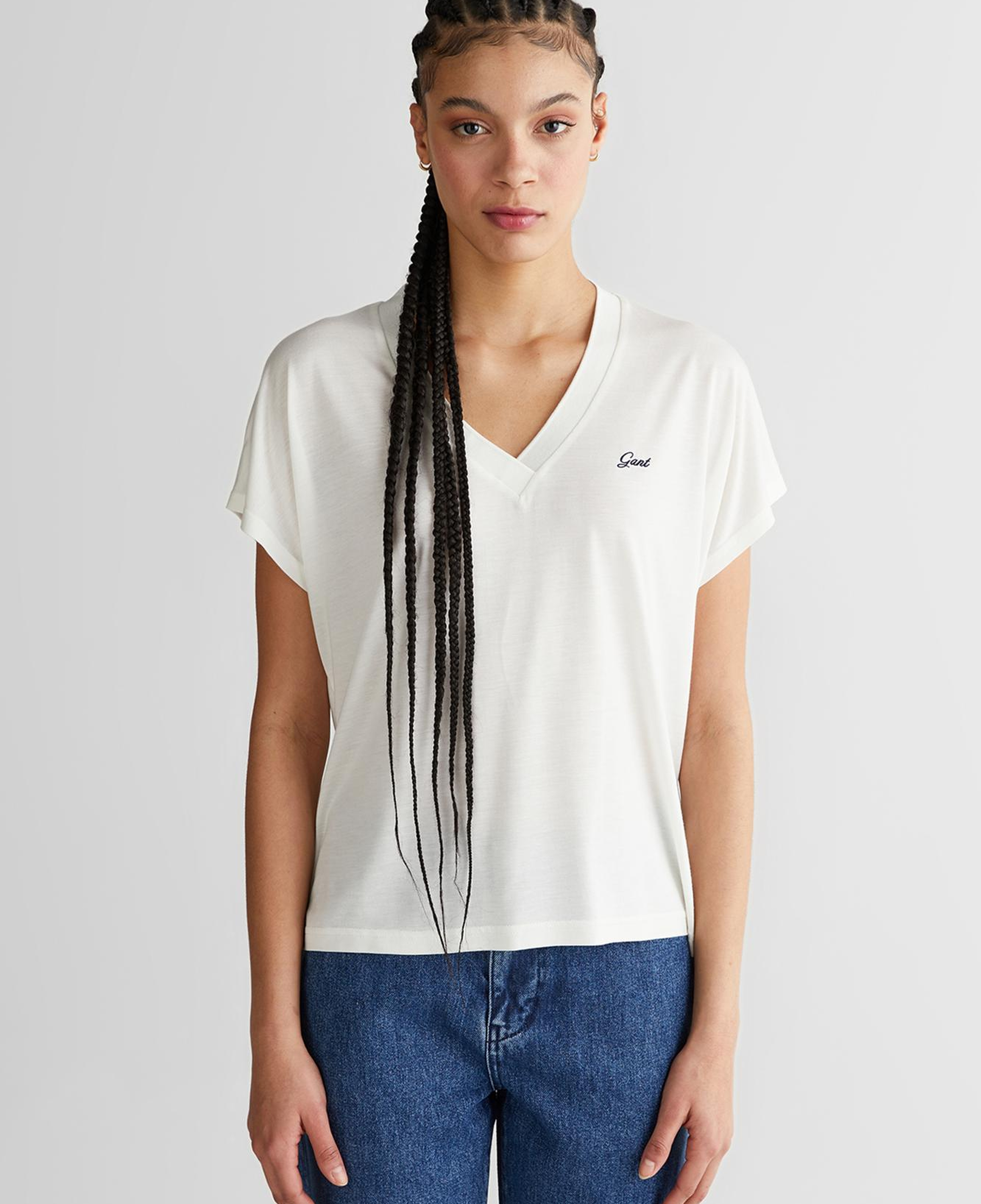 GANT Kadın Beyaz V Yaka Regular Fit T-Shirt