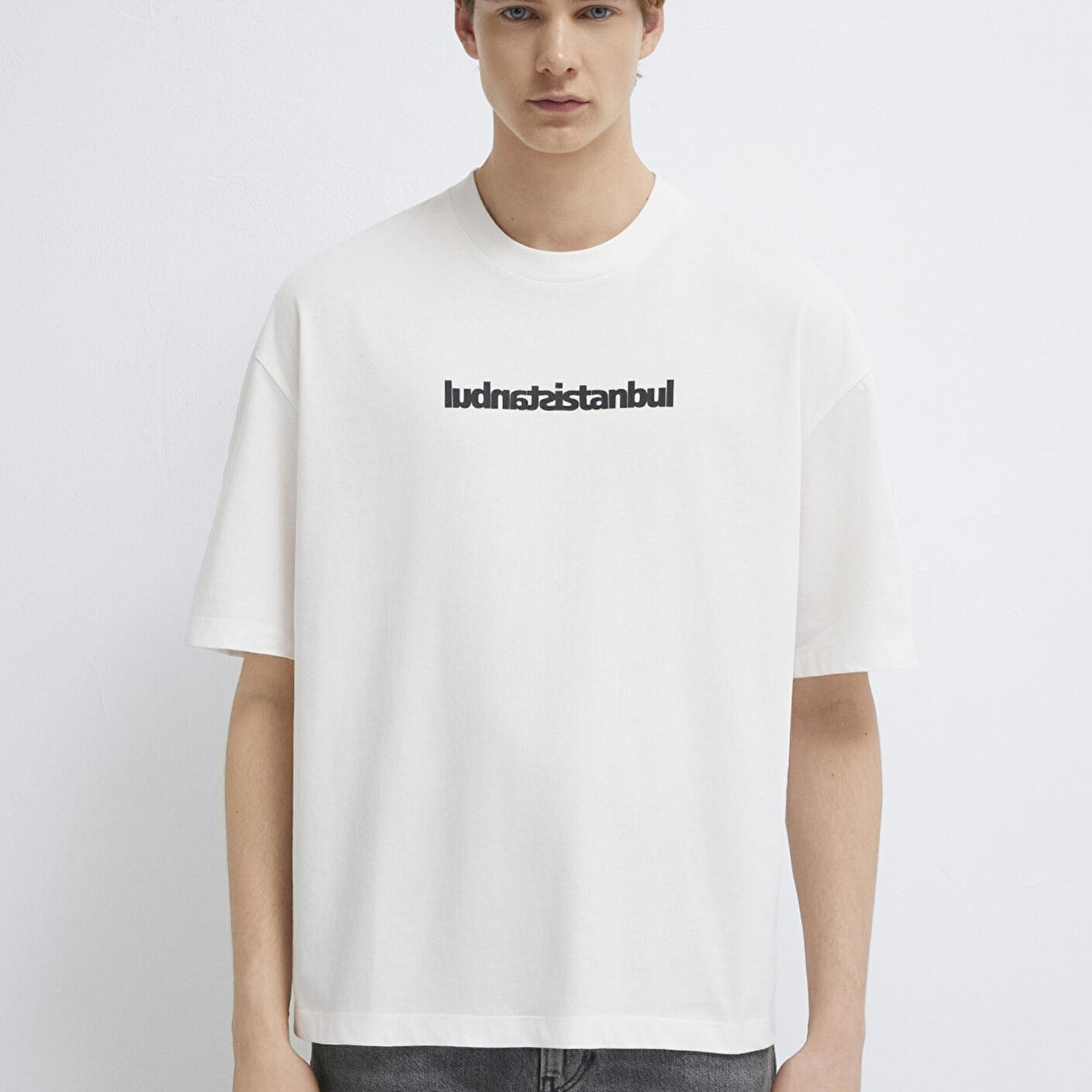 Mavi İstanbul Baskılı Ekru Tişört Oversize / Geniş Kesim 0613591-70057