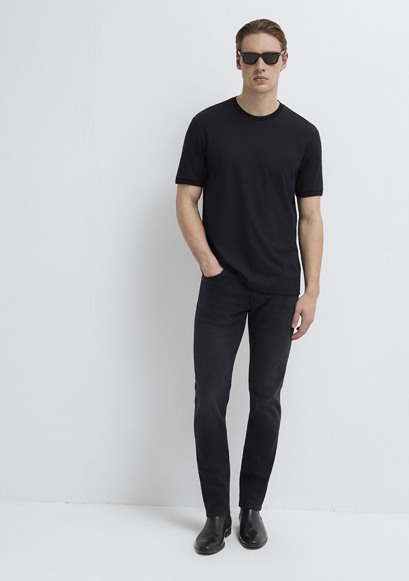 Mavi Soft-Premium Siyah Tişört Regular Fit / Normal Kesim 0613470-900