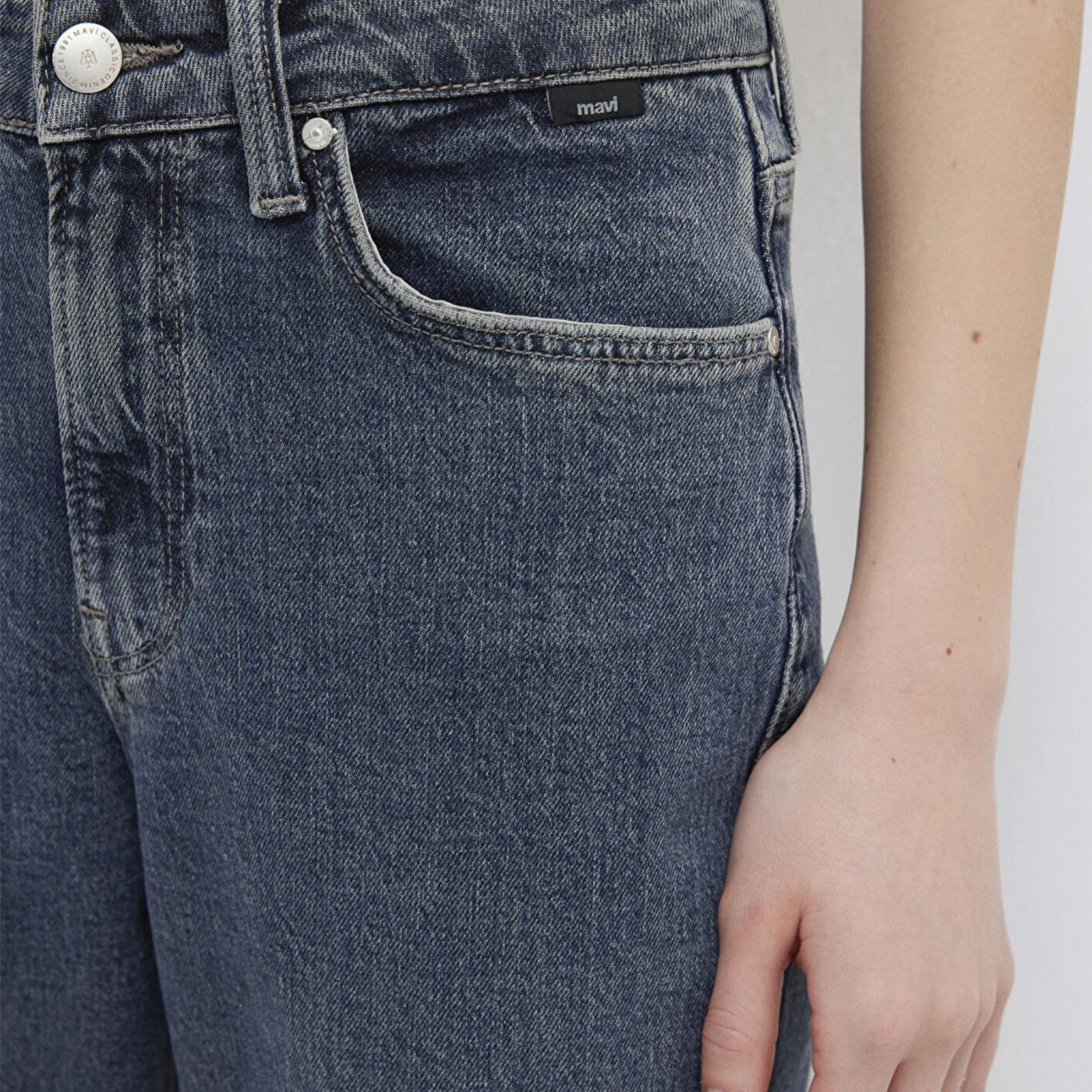 Mavi New York Classic Denim Gölgeli Koyu Mavi Jean Pantolon 101441-A3898