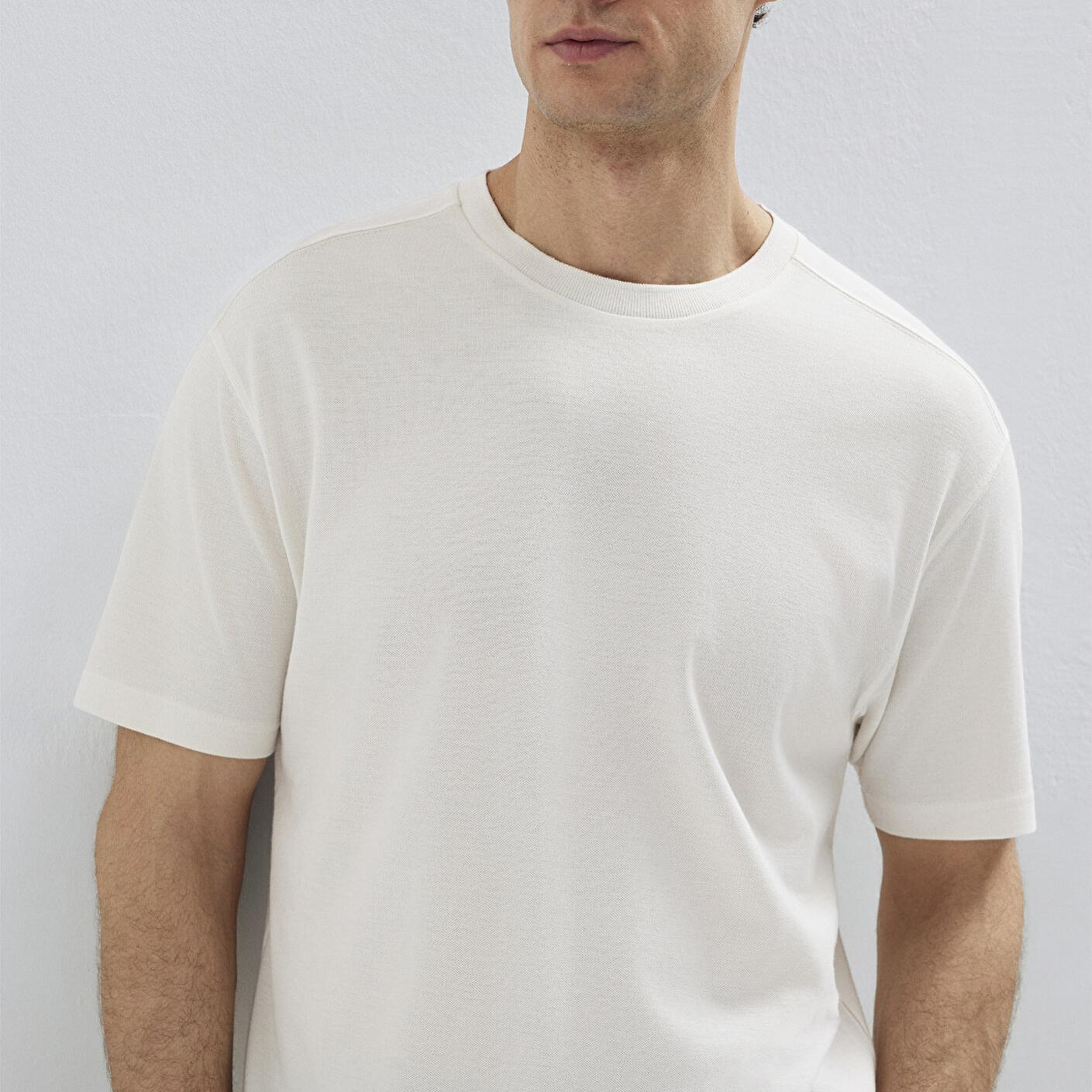 Mavi Soft-Premium Ekru (TENCEL™) Liyosel Karışımlı Tişört Loose Fit / Bol Rahat Kesim 0613468-70057