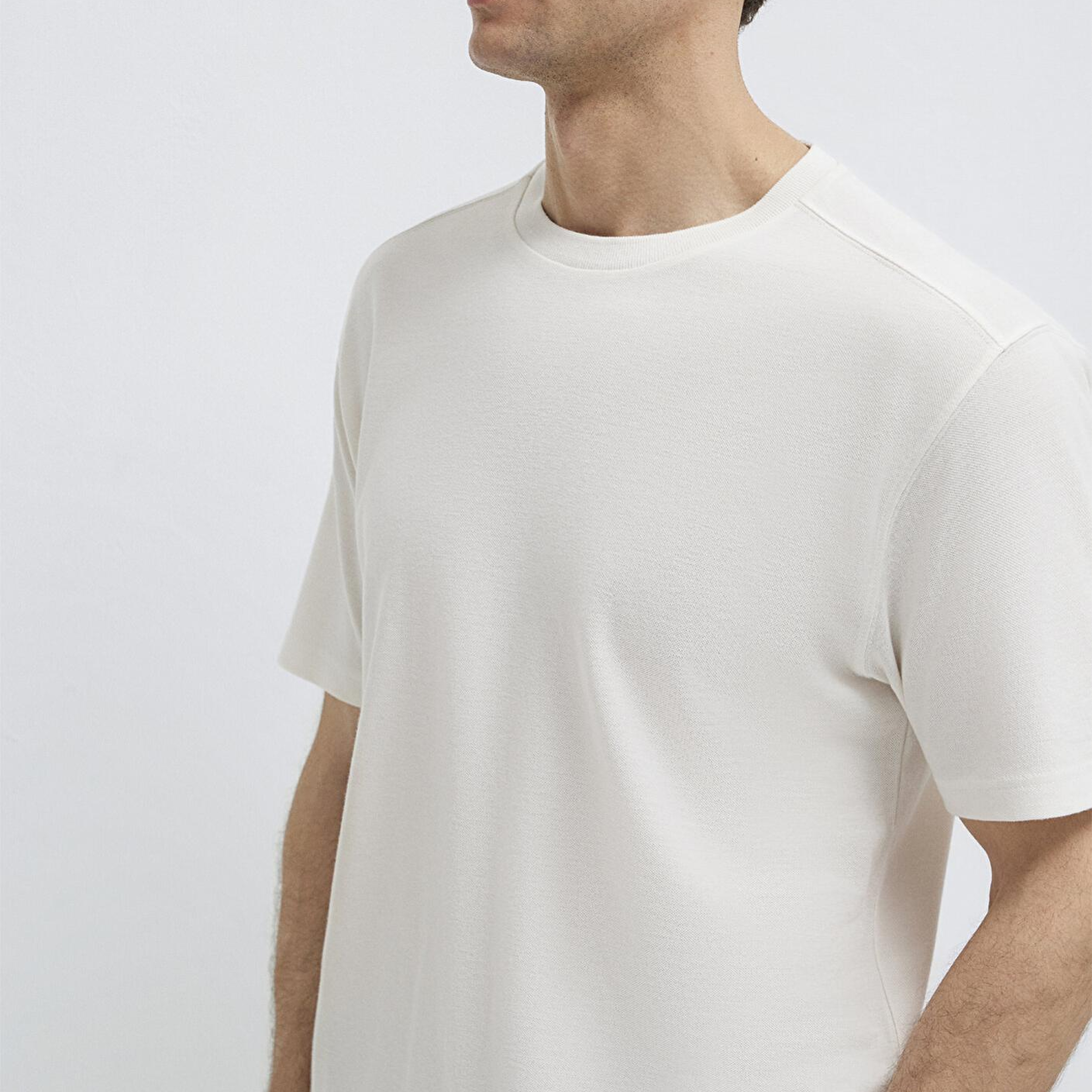 Mavi Soft-Premium Ekru (TENCEL™) Liyosel Karışımlı Tişört Loose Fit / Bol Rahat Kesim 0613468-70057