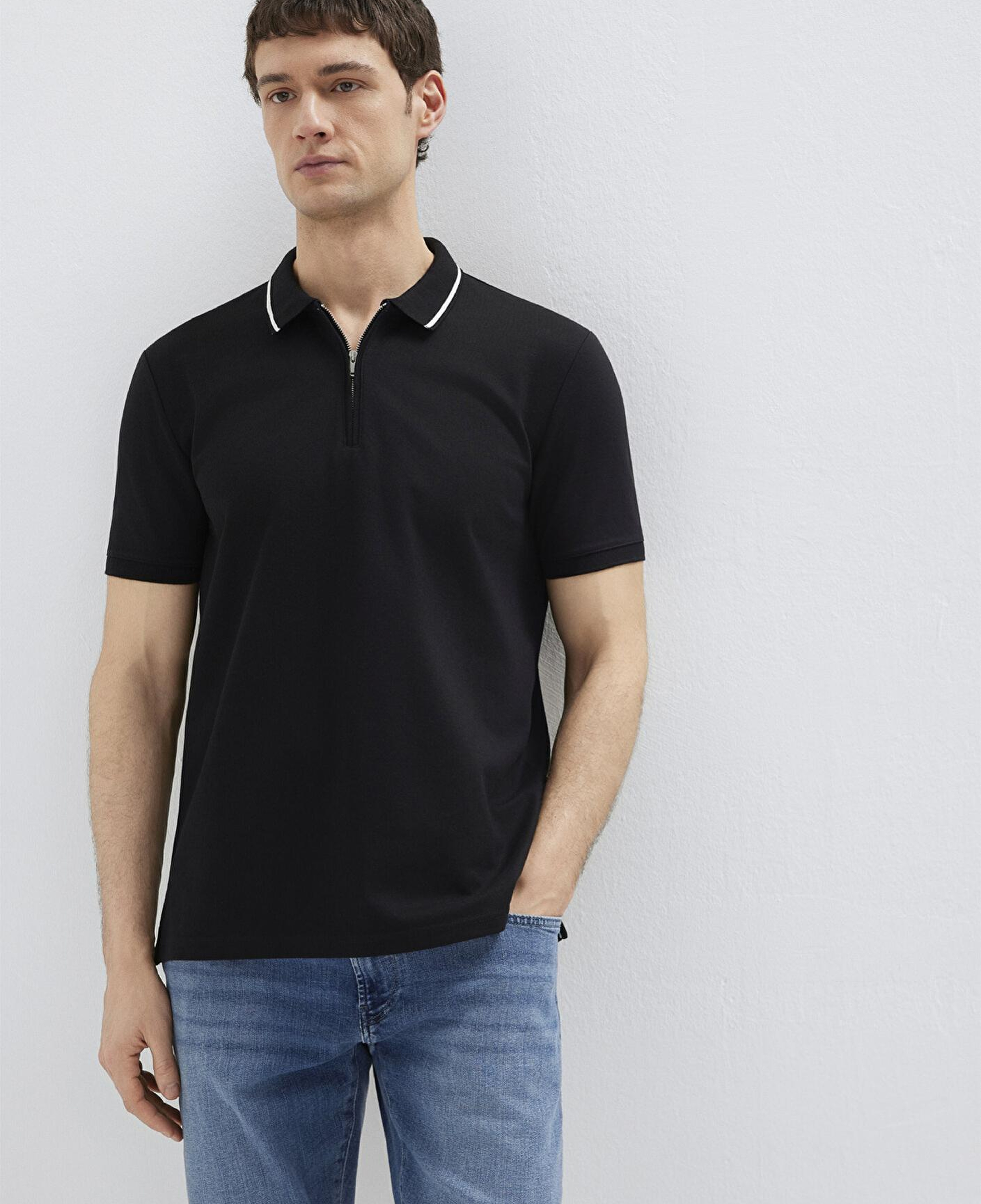 Mavi Soft-Premium Siyah Polo Tişört Regular Fit / Normal Kesim 0612880-900