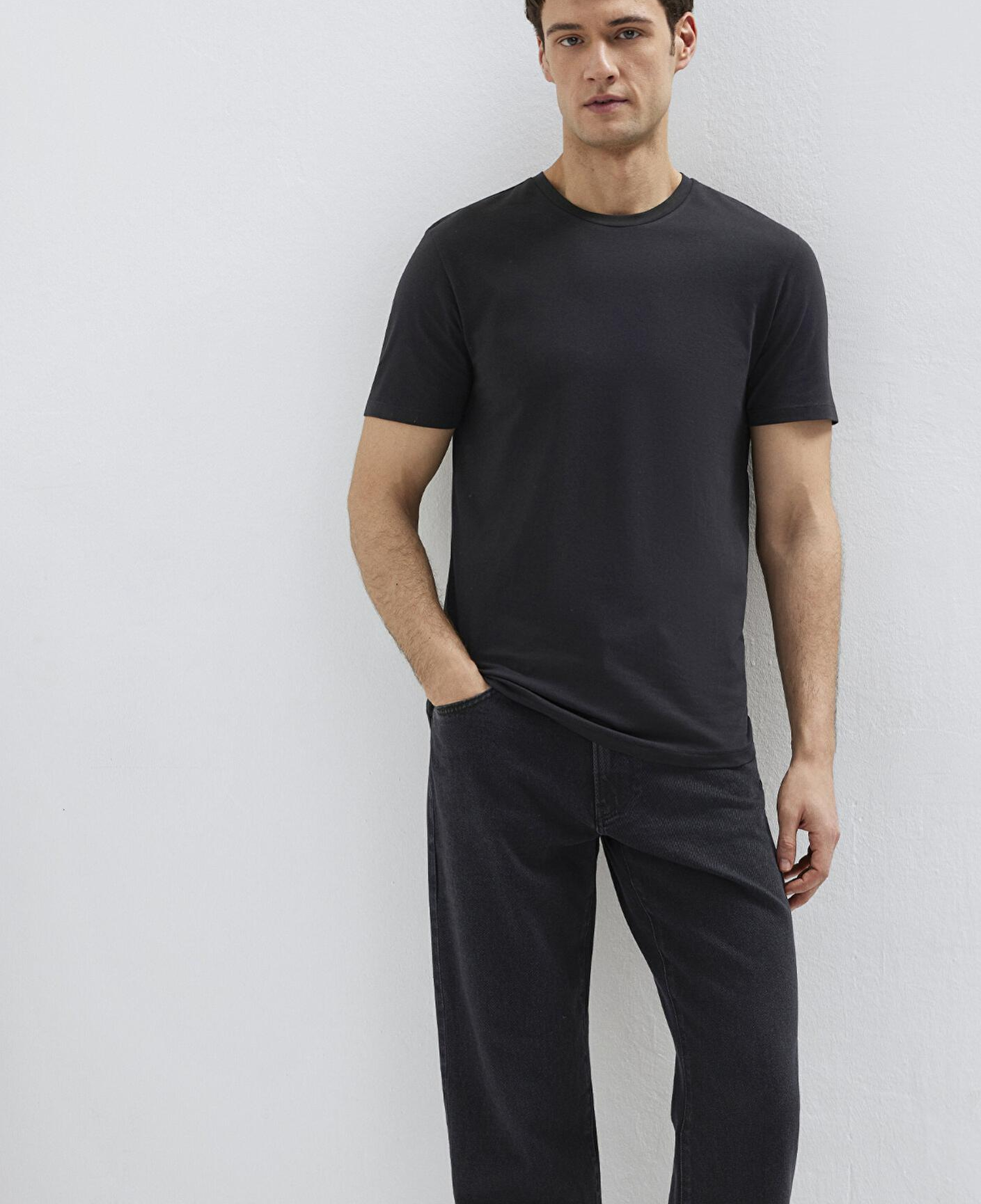 Mavi Stretch Siyah Basic Tişört Fitted / Vücuda Oturan Kesim 061747-900