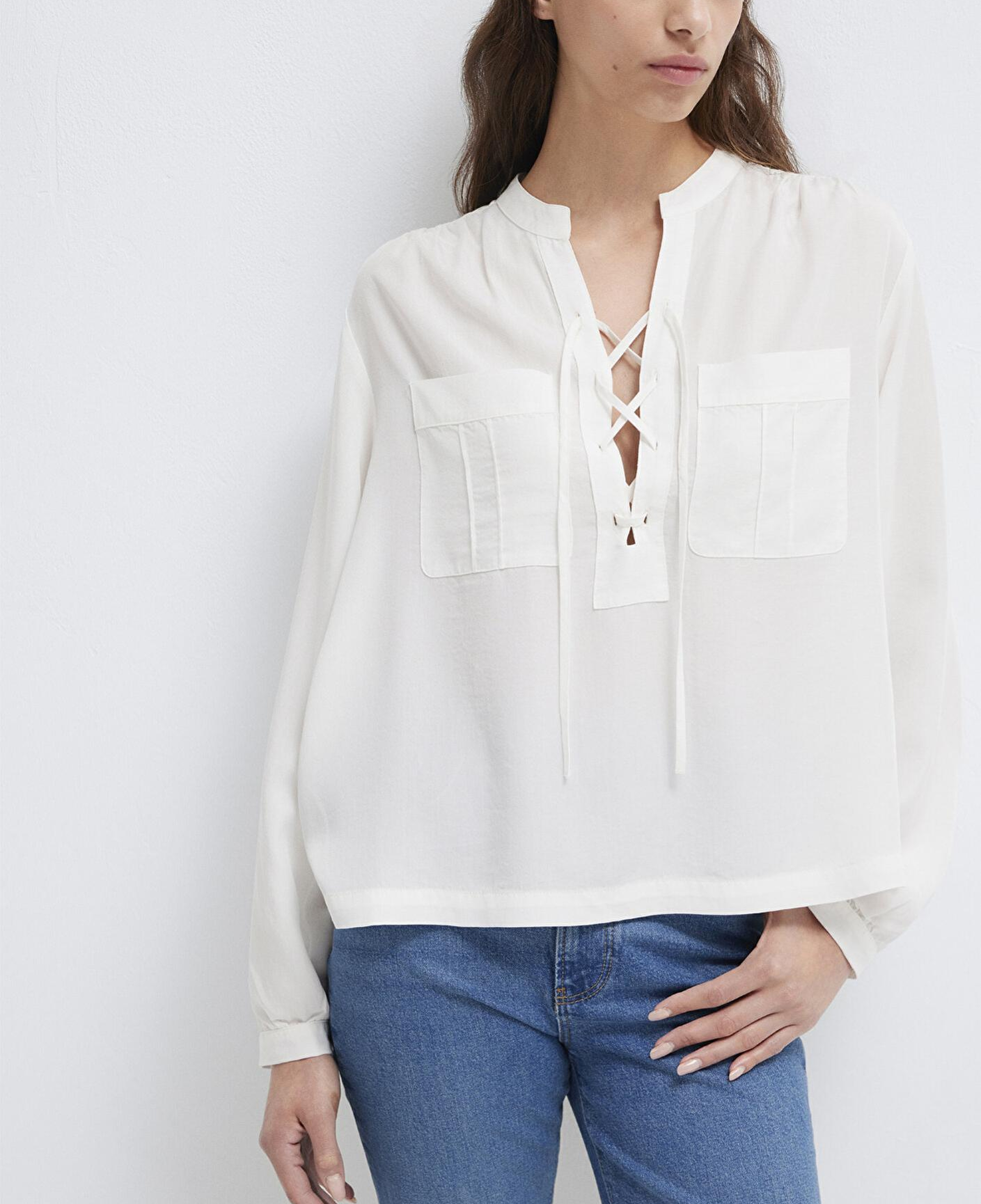 Mavi Bağcık Detaylı Beyaz Bluz 1211513-80194