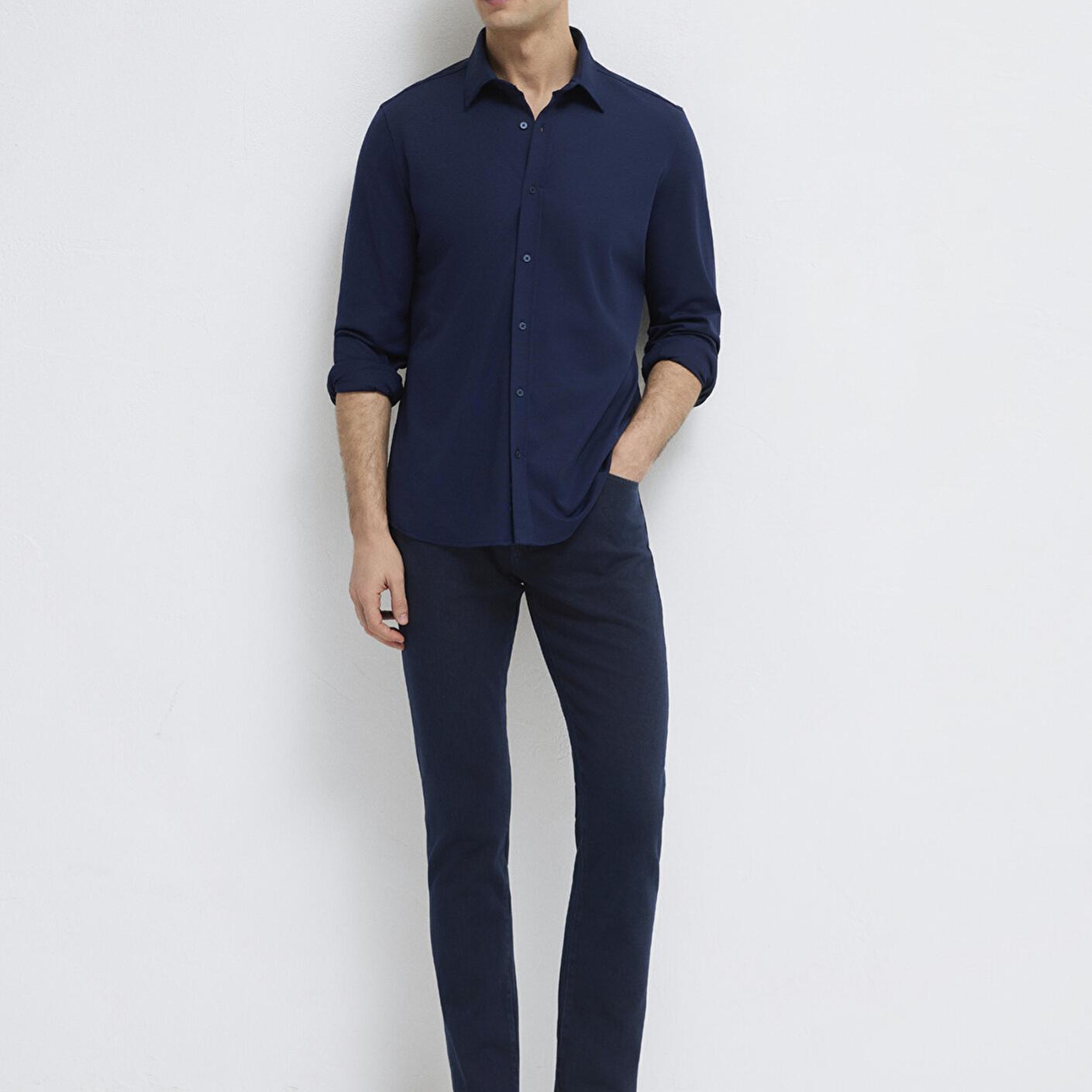 Mavi Hafif ve Esnek Lacivert Travel Gömlek Regular Fit / Normal Kesim 0212058-70497