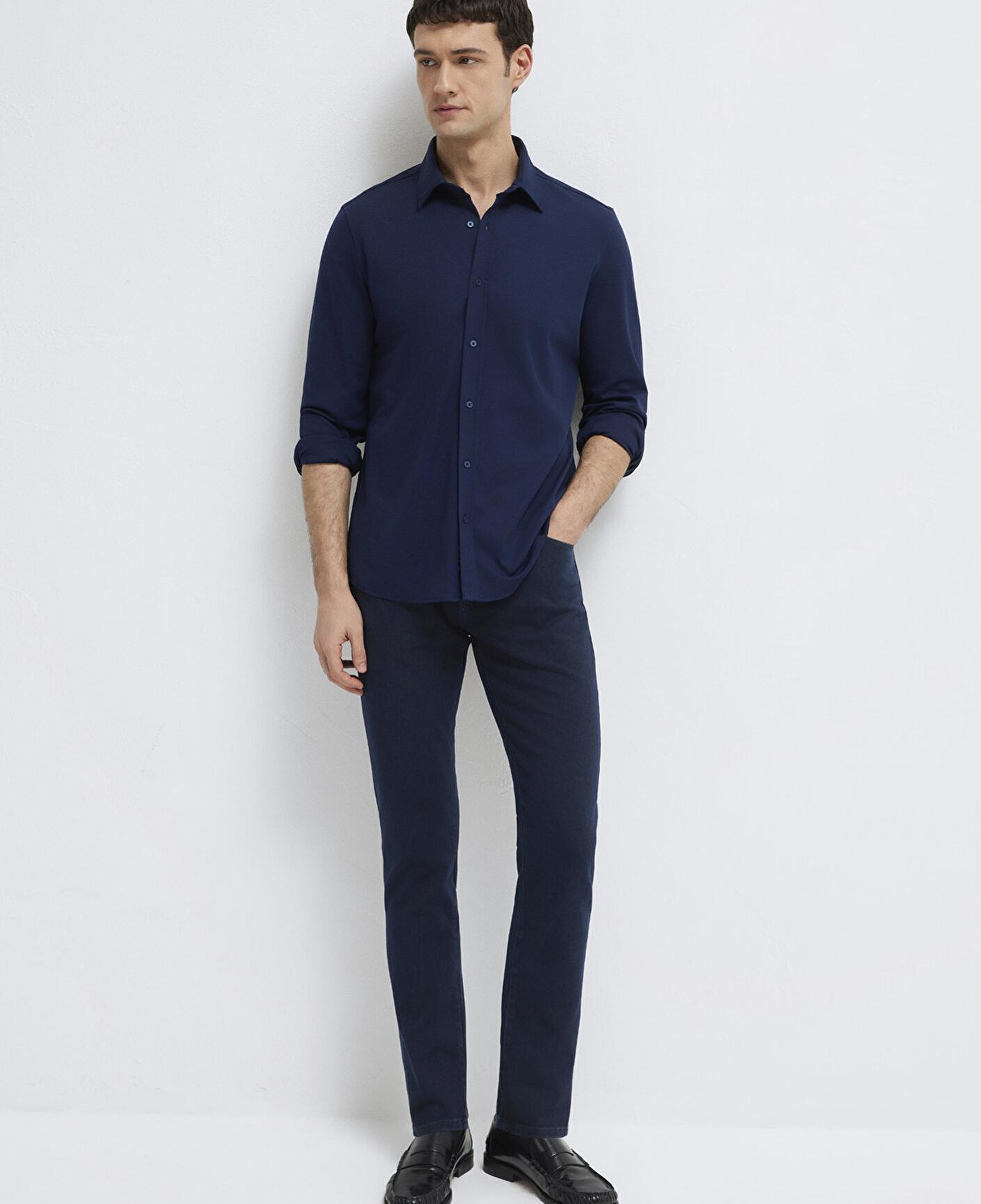 Mavi Hafif ve Esnek Lacivert Travel Gömlek Regular Fit / Normal Kesim 0212058-70497
