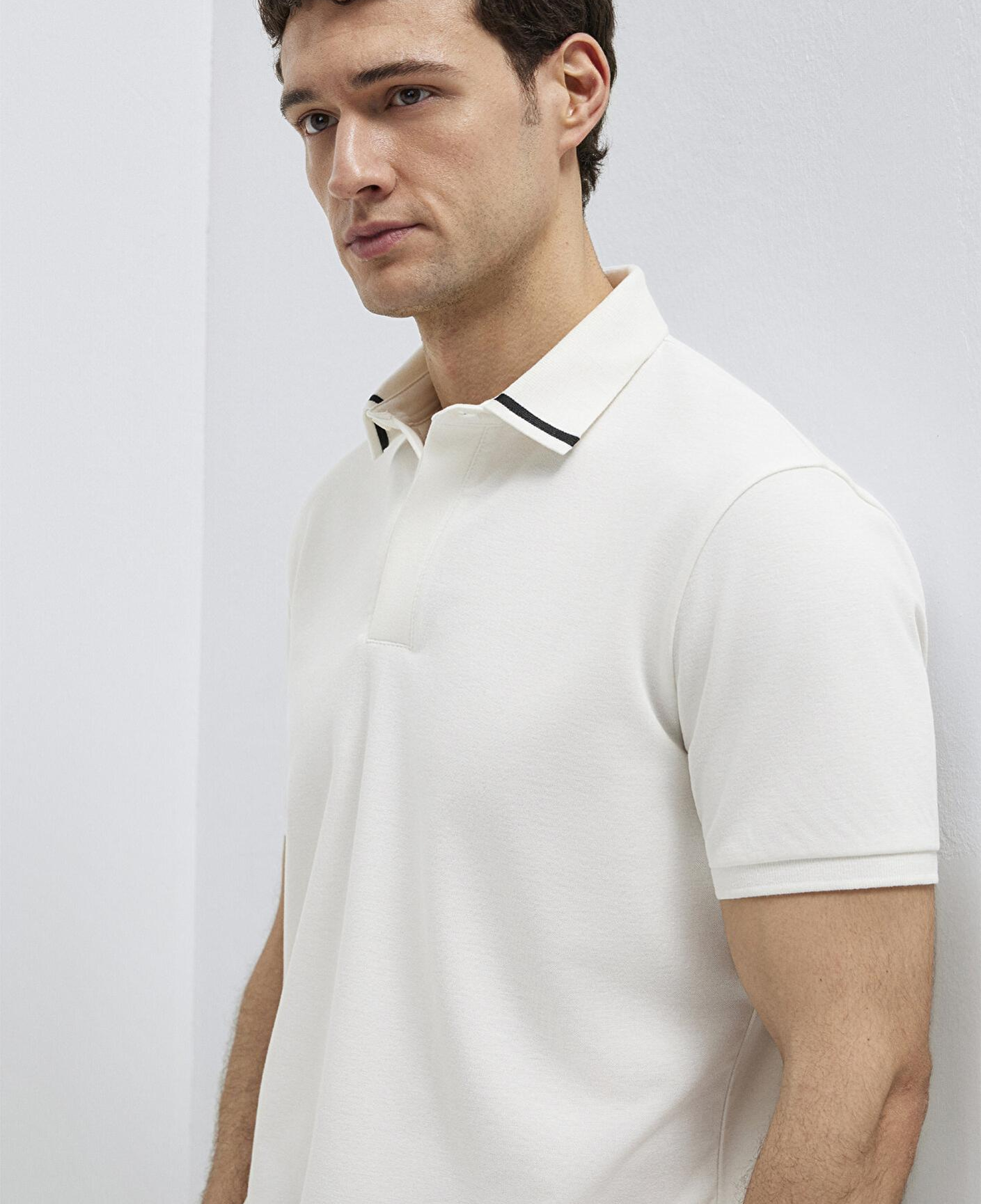 Mavi Soft-Premium Ekru Polo Tişört Regular Fit / Normal Kesim 0613358-70057