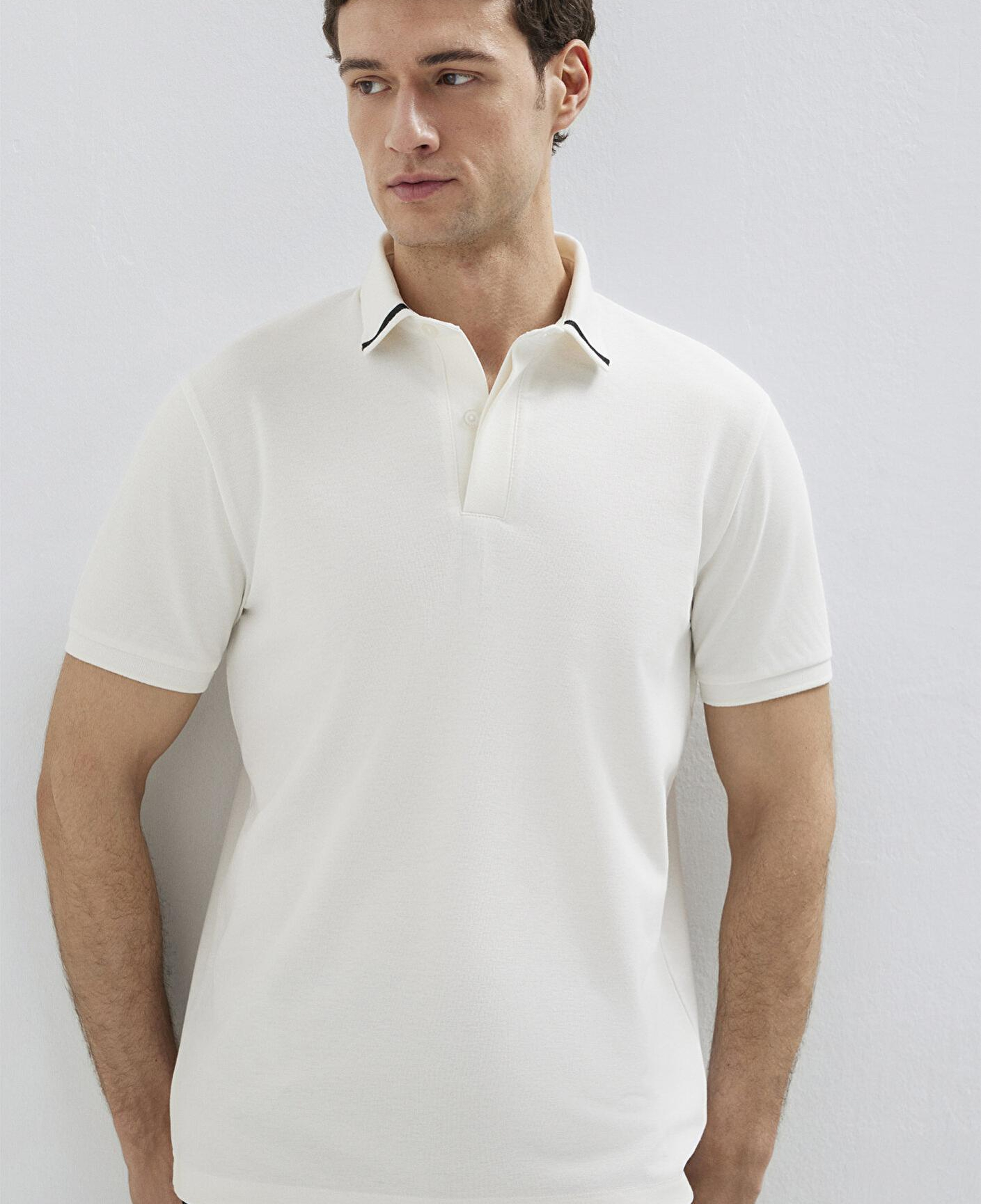 Mavi Soft-Premium Ekru Polo Tişört Regular Fit / Normal Kesim 0613358-70057