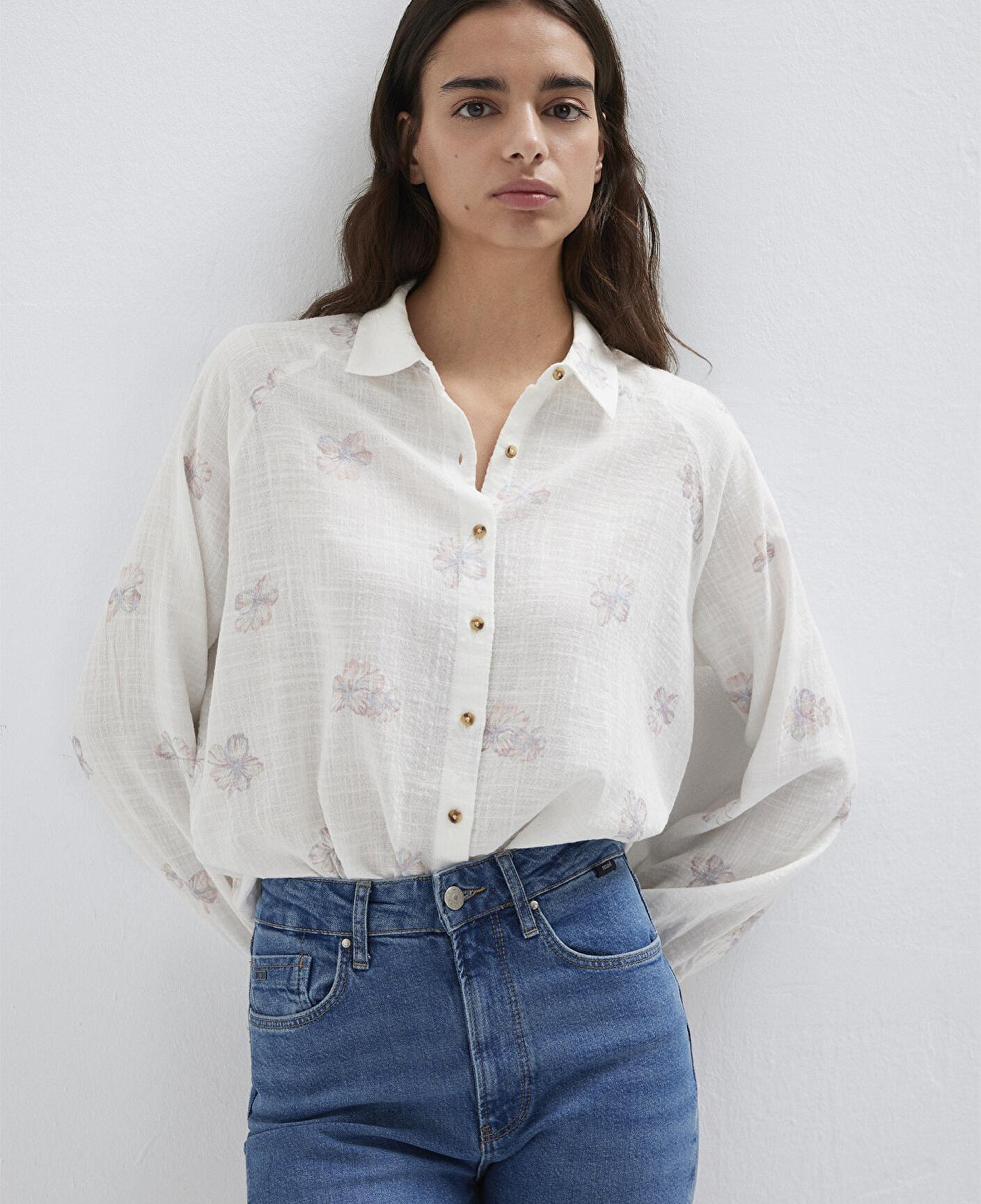 Mavi Çiçek Baskılı Ekru Gömlek Loose Fit / Bol Rahat Kesim 122514-91496