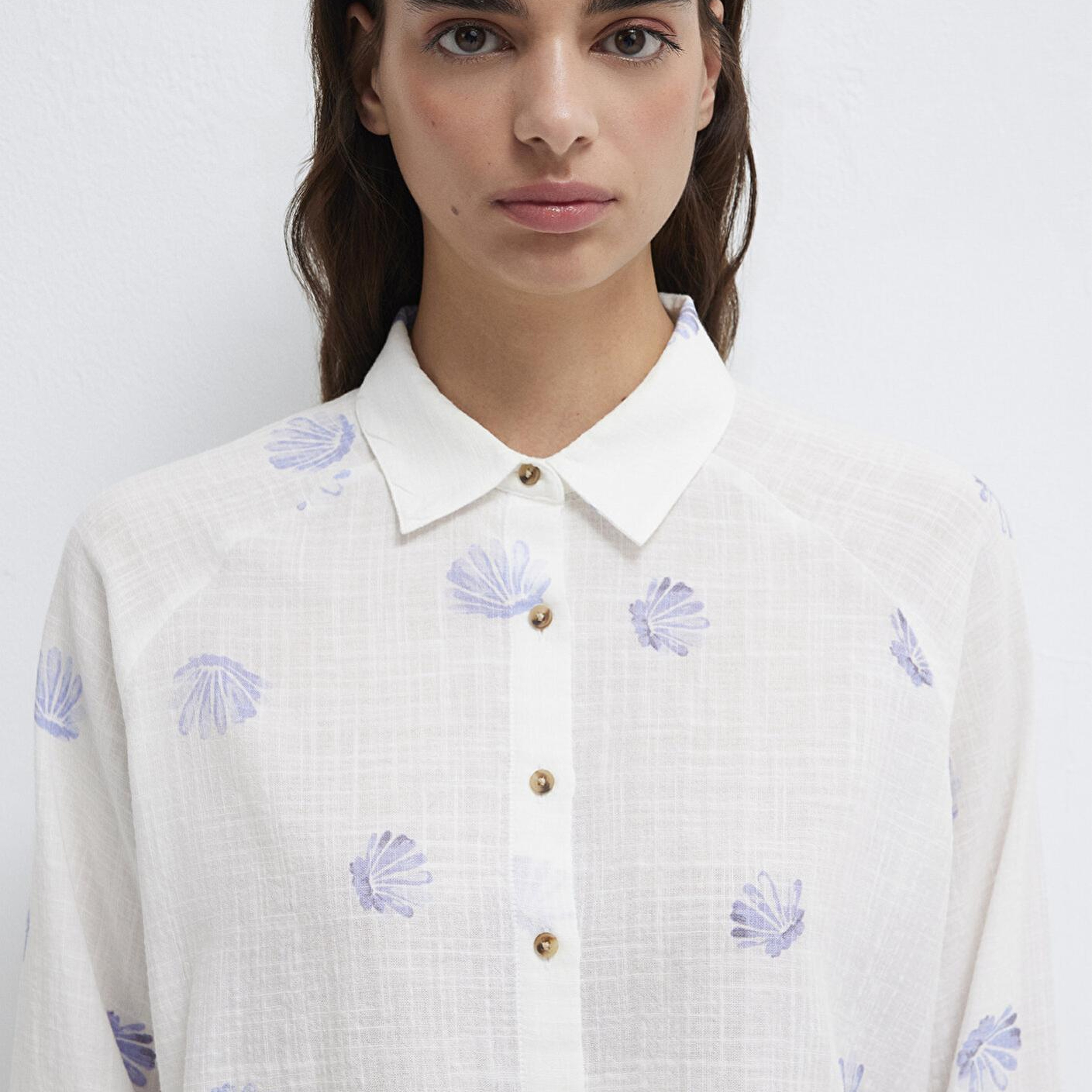 Mavi Deniz Kabuğu Baskılı Ekru Gömlek Loose Fit / Bol Rahat Kesim 122514-91497