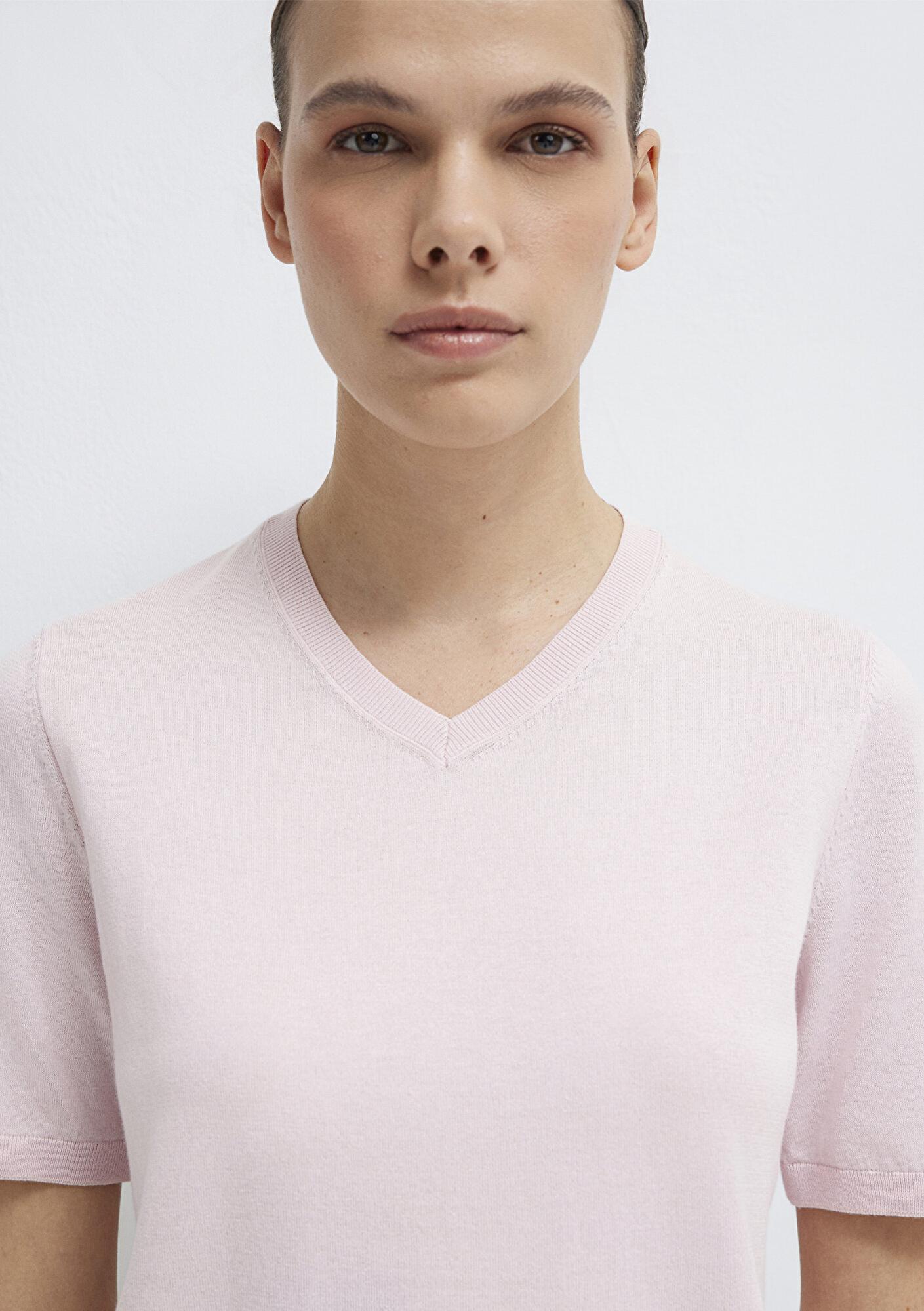 Mavi V Yaka Pembe Kazak Regular Fit / Normal Kesim 1710868-70969