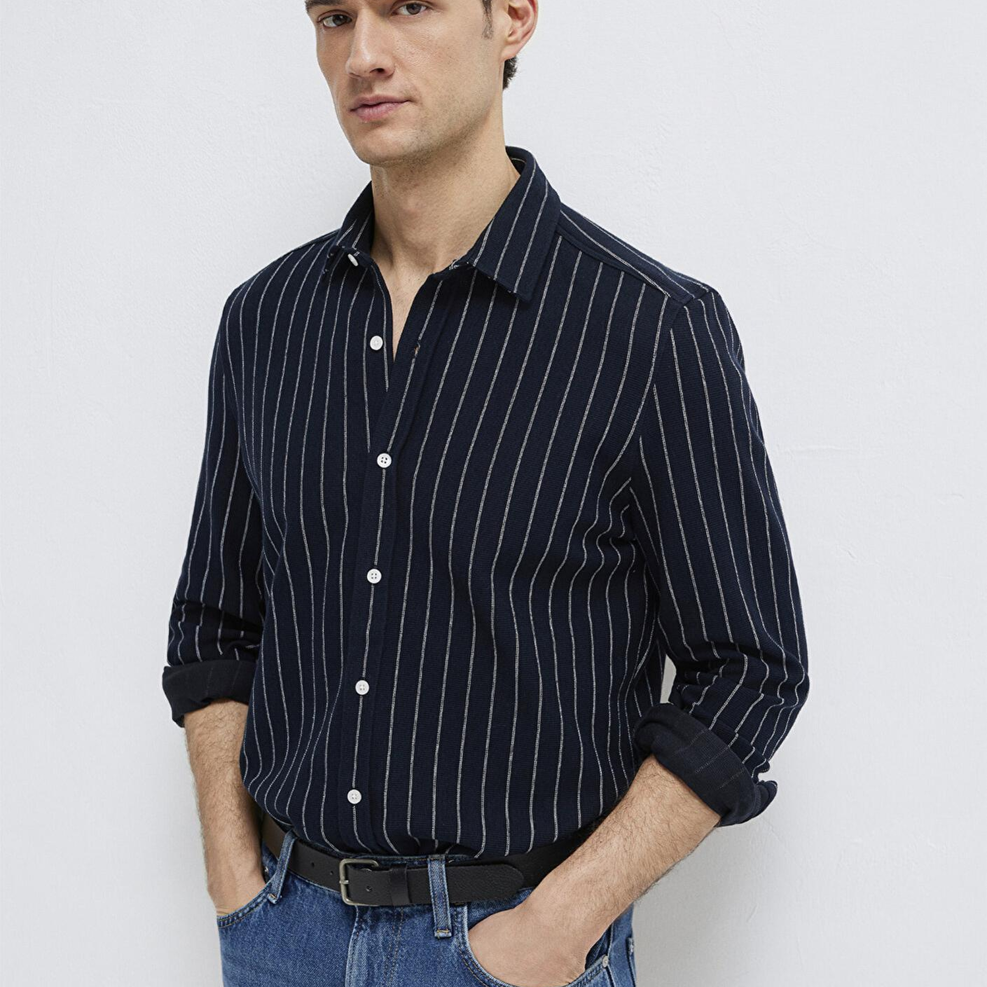 Mavi Çizgili Siyah Gömlek Regular Fit / Normal Kesim 0211998-91552