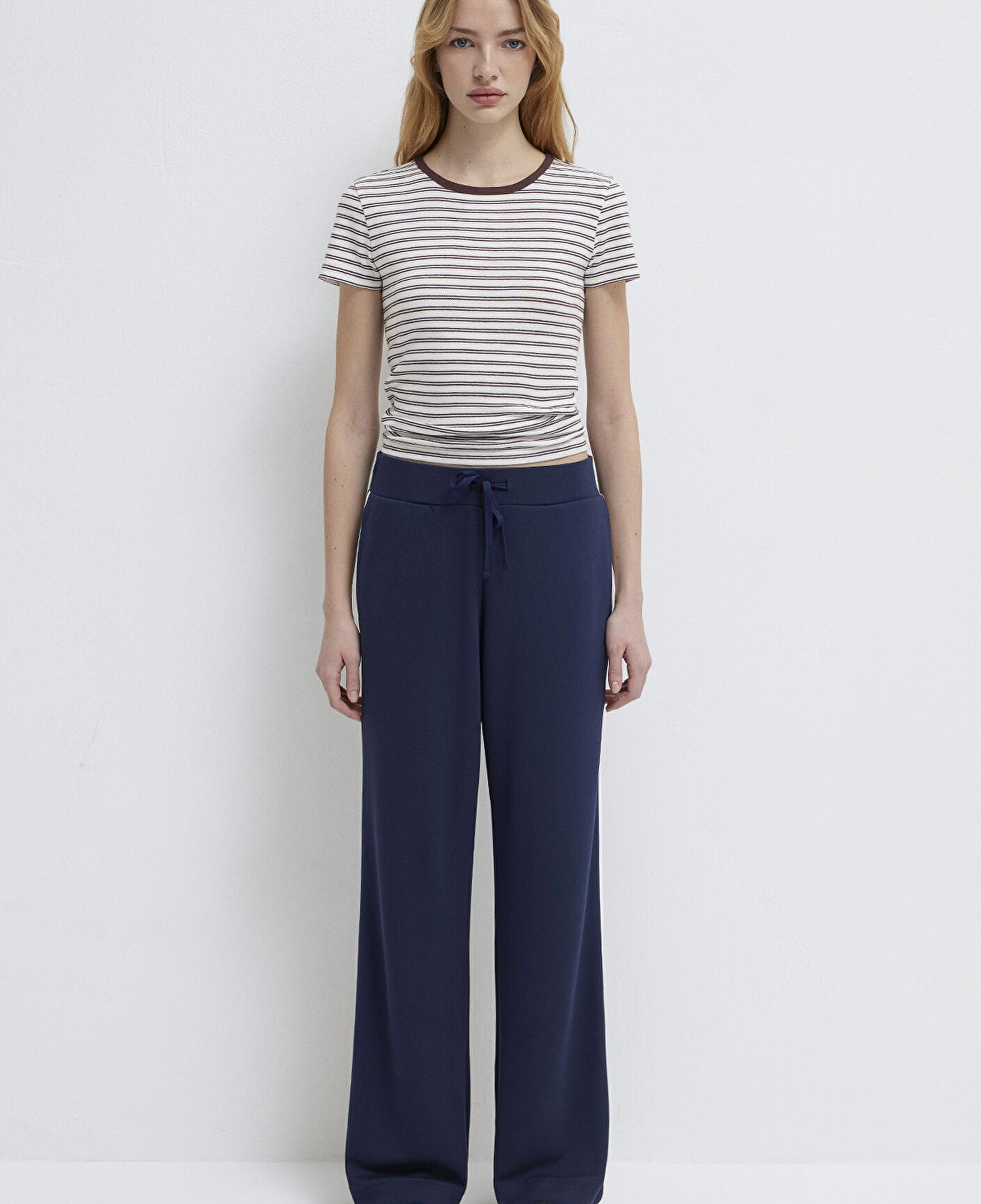 Mavi Şerit Detaylı Lacivert Eşofman Altı 1011061-82458