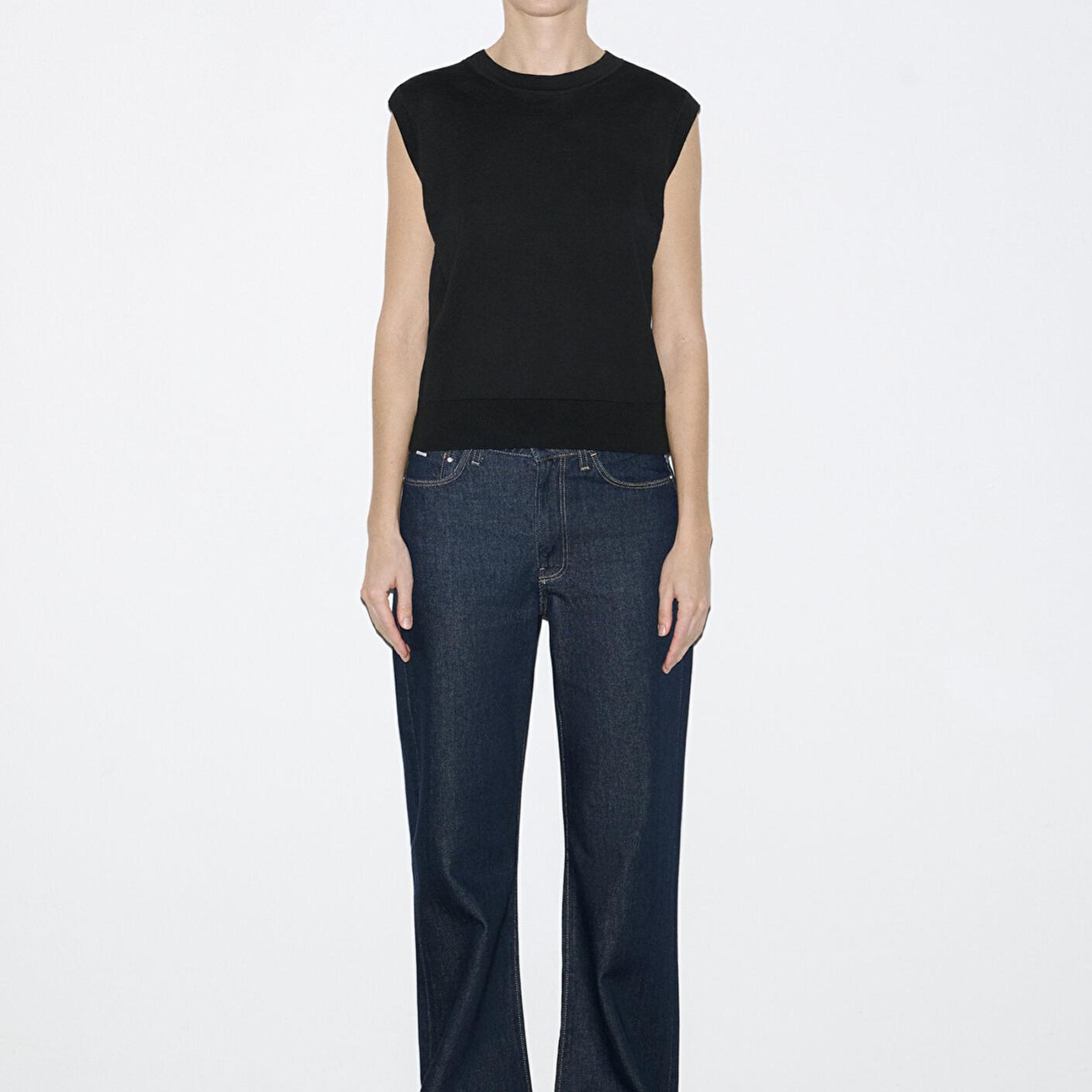 Mavi Bisiklet Yaka Siyah Triko Süveter Slim Fit / Dar Kesim 1710866-900