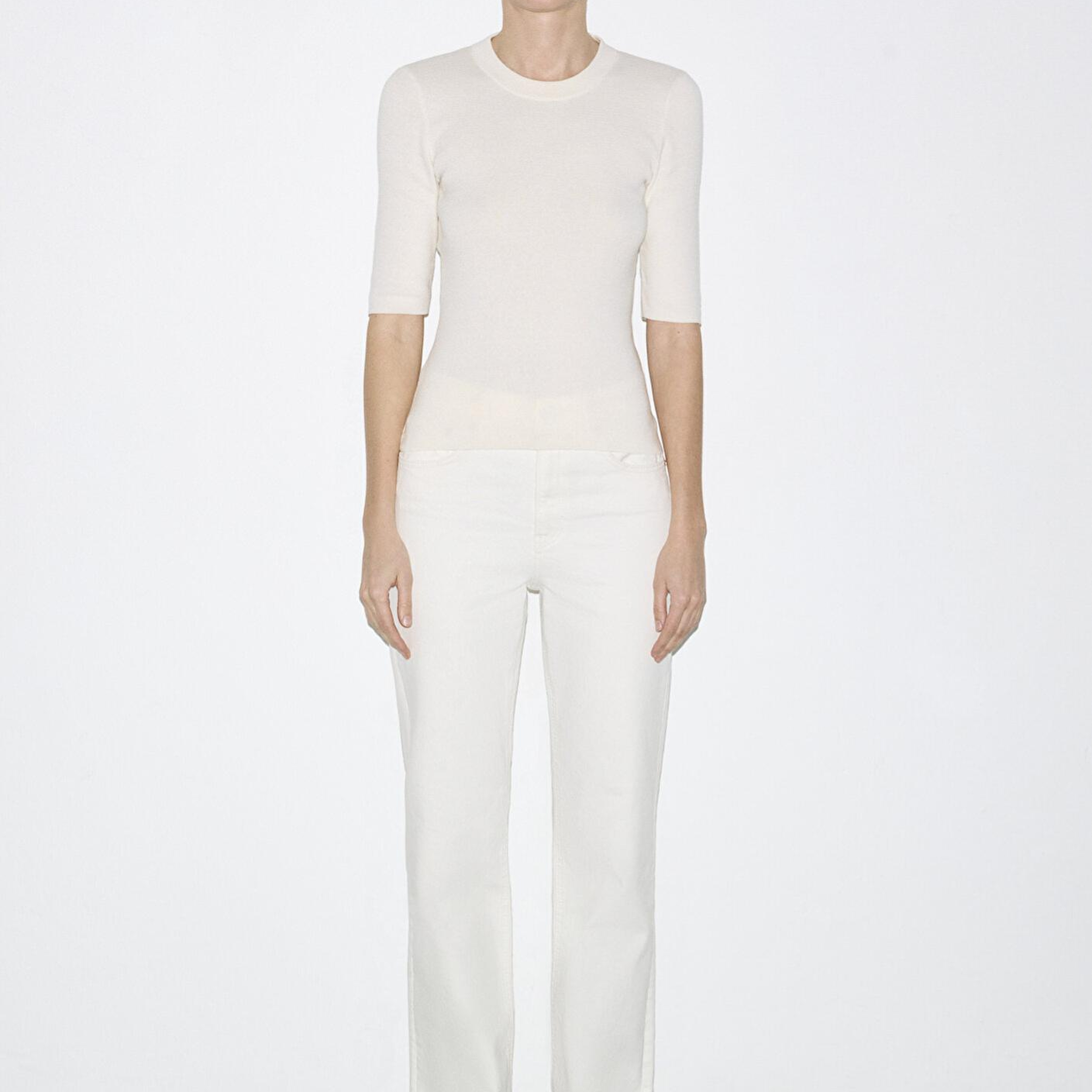 Mavi Sırt Detaylı Ekru Triko Fitted / Vücuda Oturan Kesim 1710862-70051