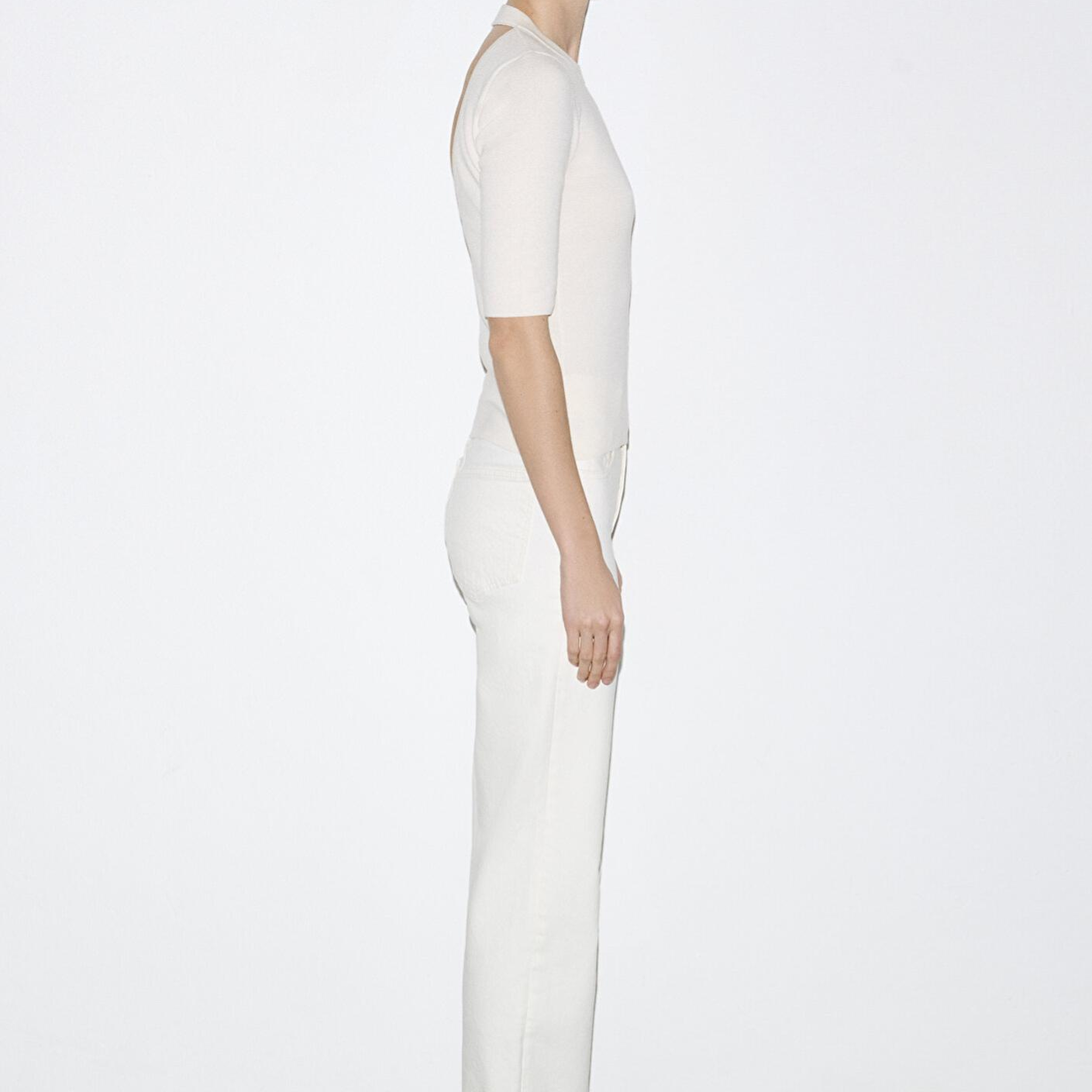 Mavi Sırt Detaylı Ekru Triko Fitted / Vücuda Oturan Kesim 1710862-70051