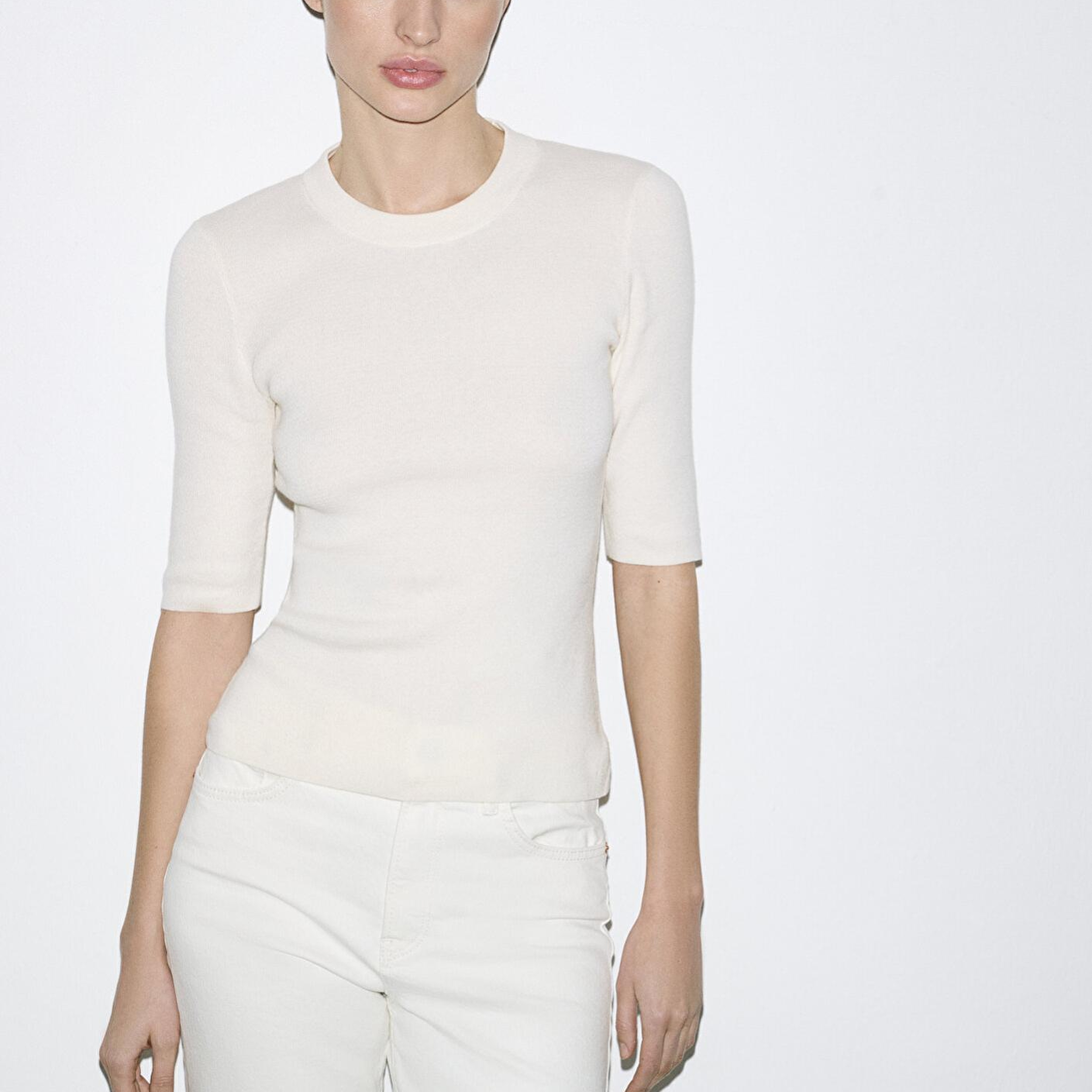 Mavi Sırt Detaylı Ekru Triko Fitted / Vücuda Oturan Kesim 1710862-70051