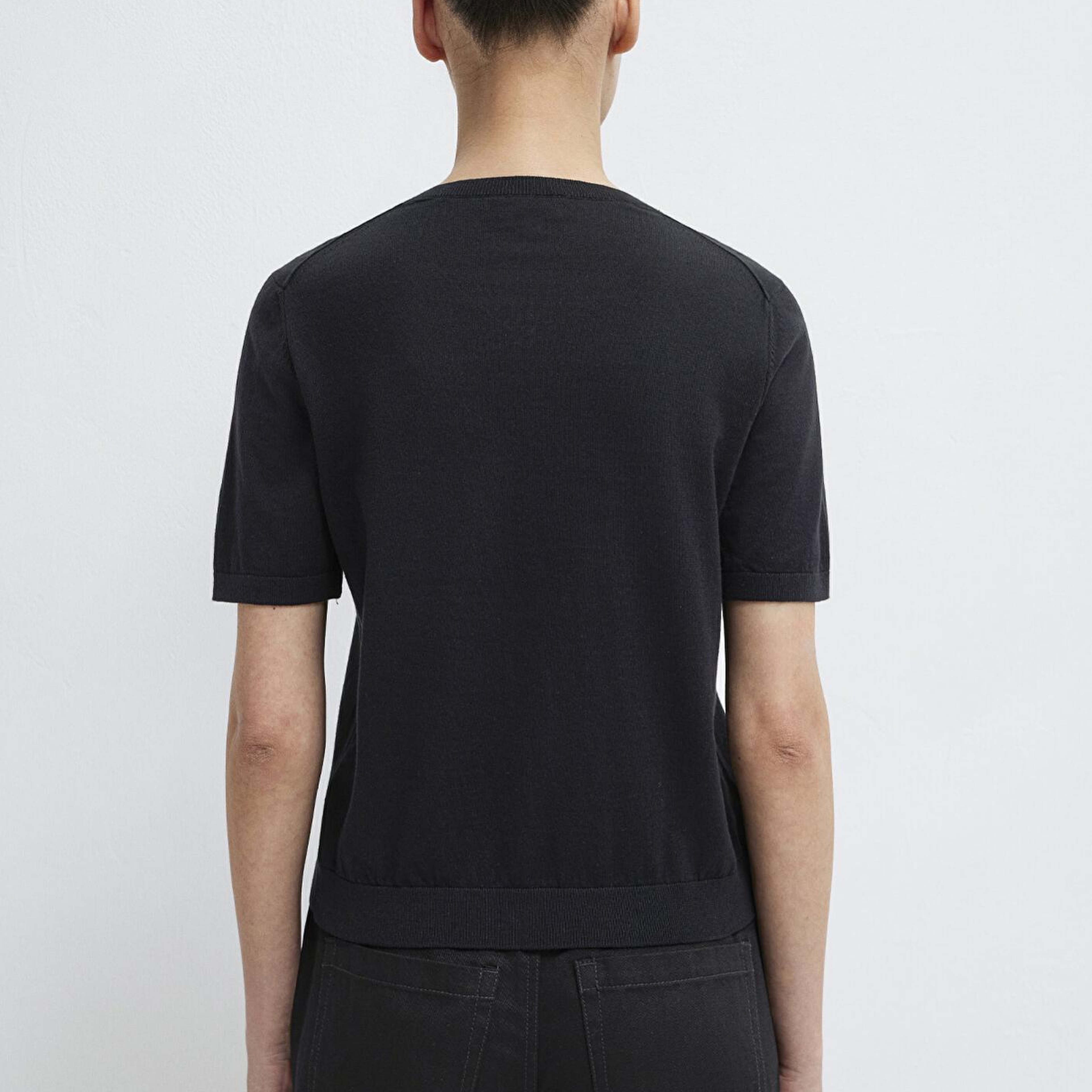 Mavi V Yaka Siyah Kazak Regular Fit / Normal Kesim 1710868-900