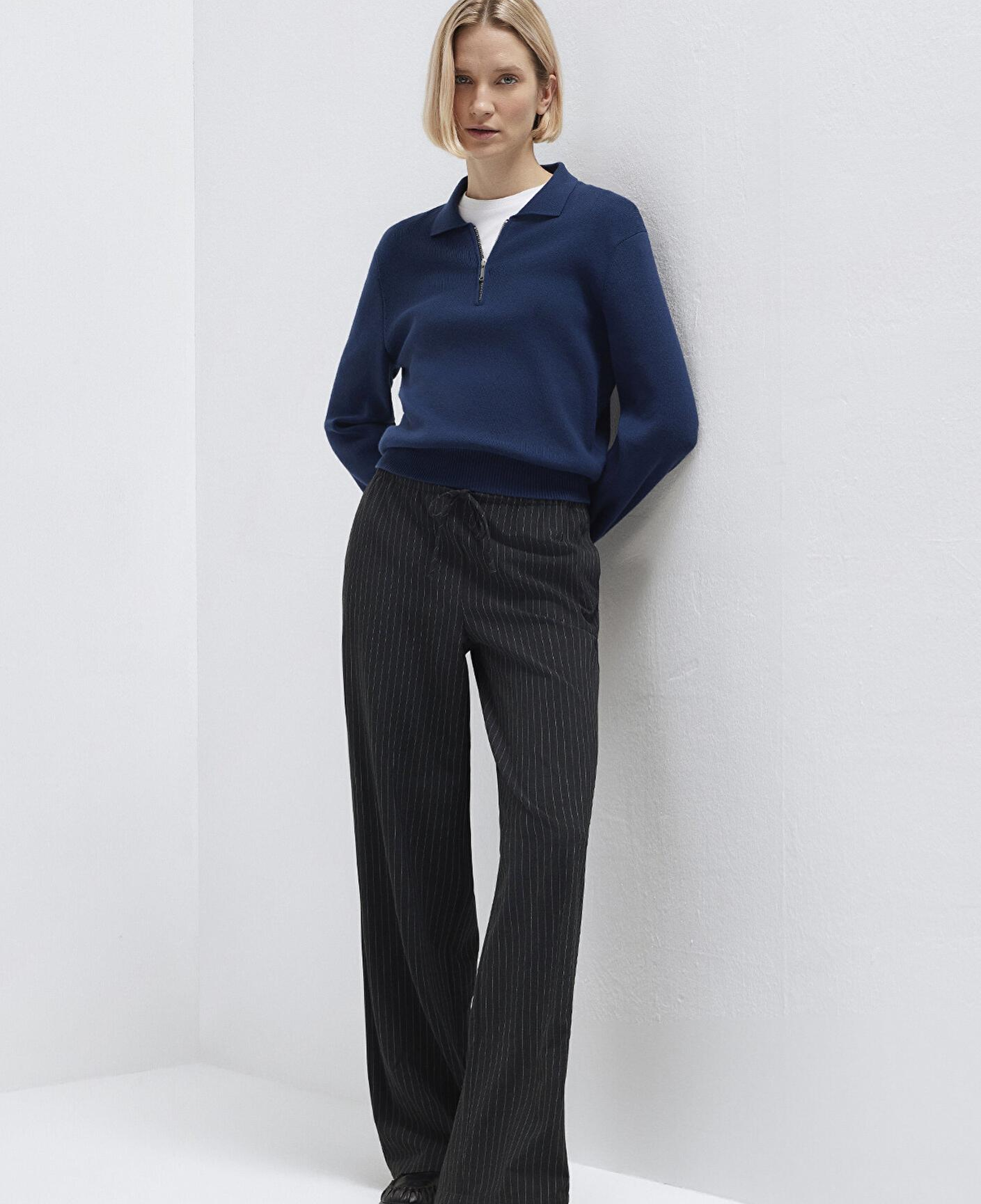 Mavi Beli Bağcıklı Çizgili Antrasit Pantolon 1011153-91492