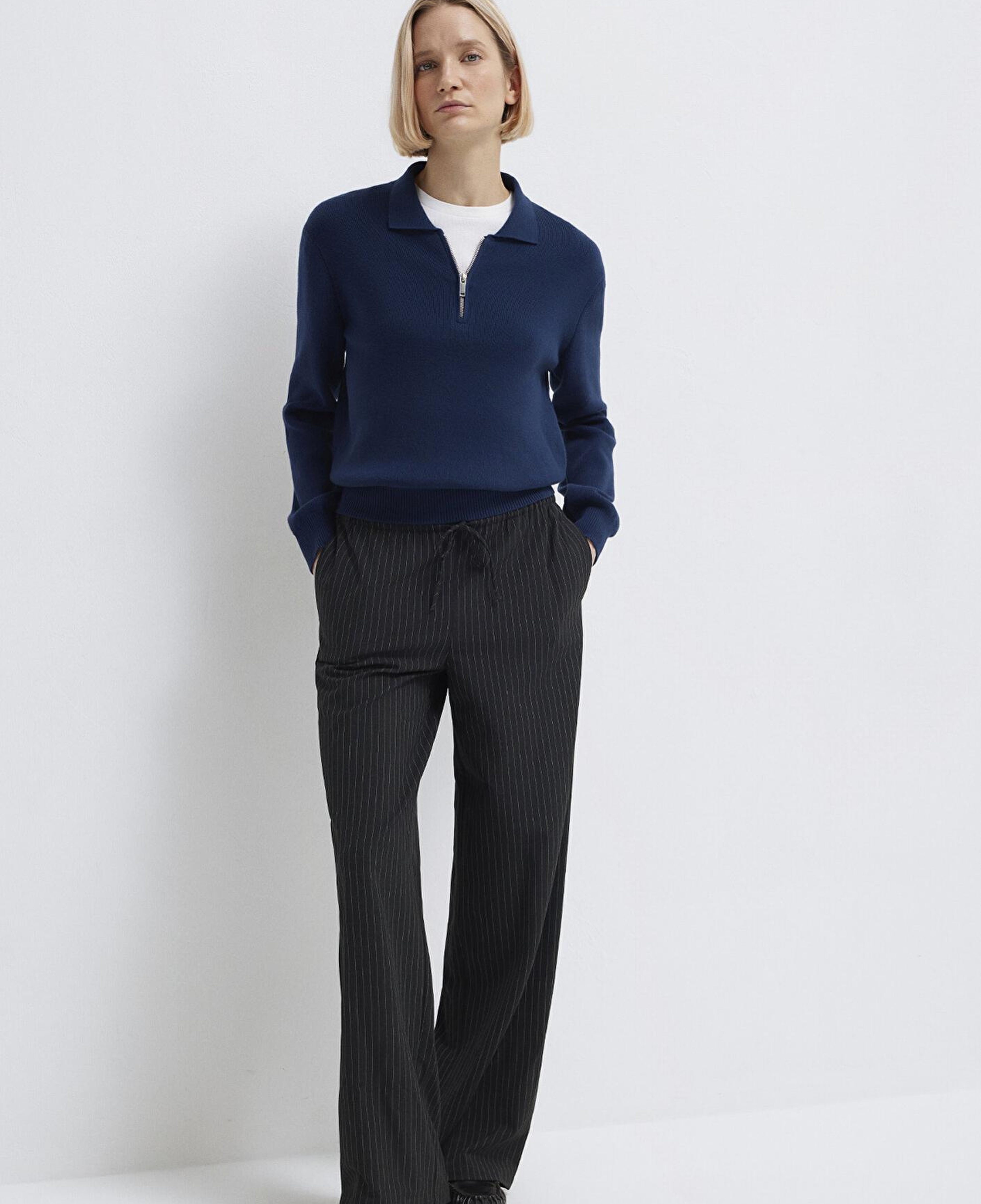 Mavi Beli Bağcıklı Çizgili Antrasit Pantolon 1011153-91492