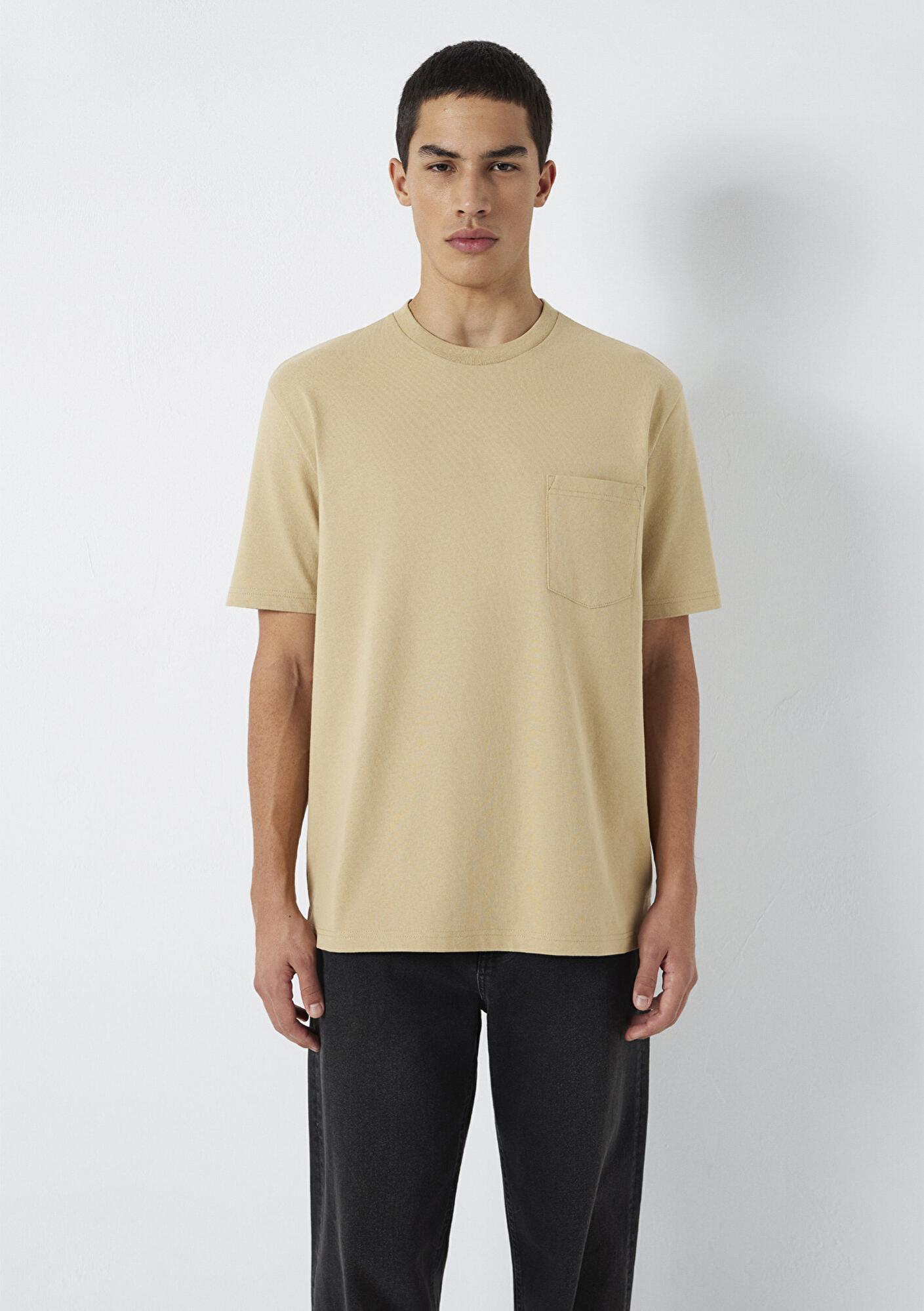 Mavi Cep Detaylı Bej Basic Tişört Loose Fit / Bol Rahat Kesim 066248-70204