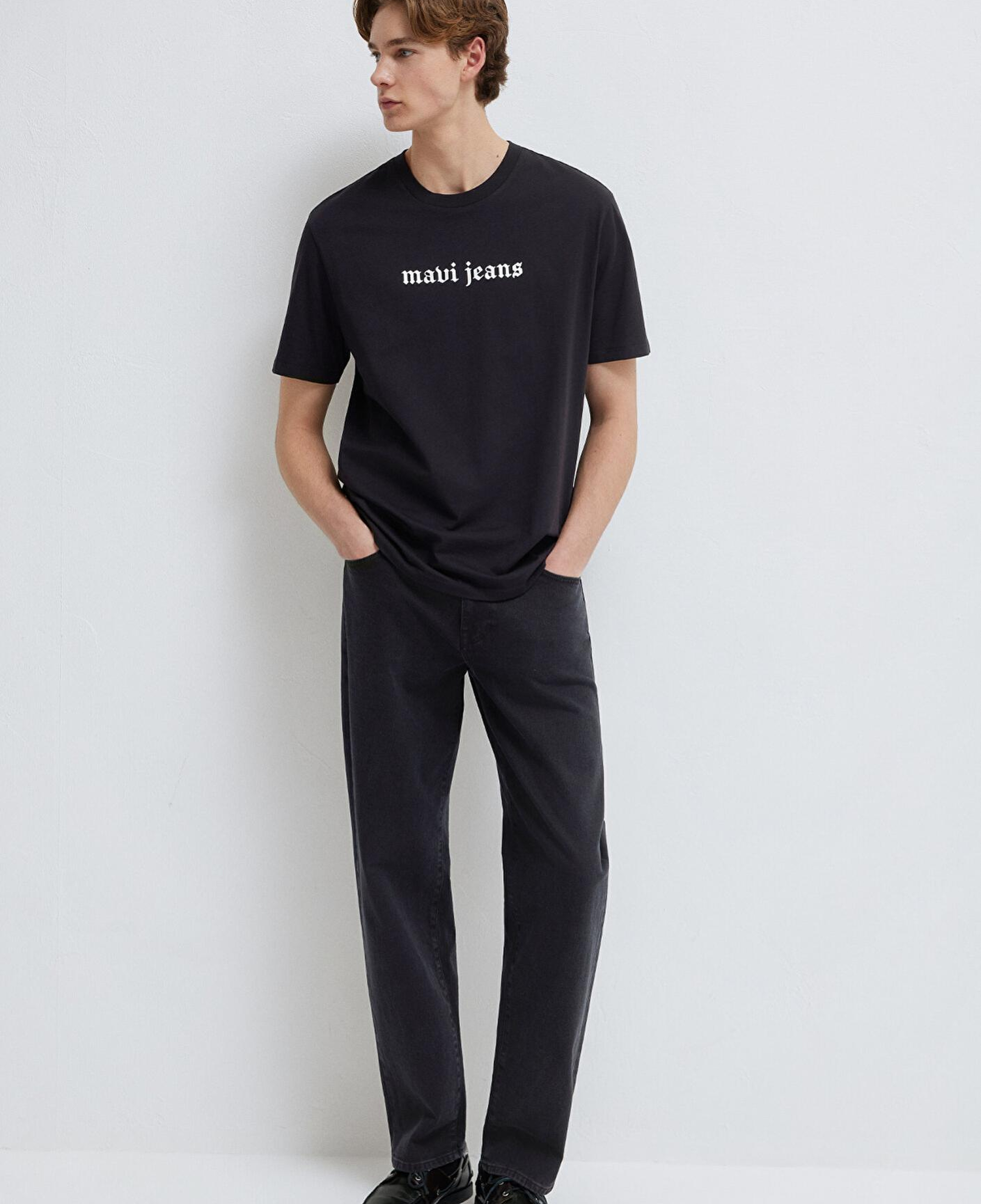 Mavi Mavi Jeans Baskılı Siyah Tişört Loose Fit / Bol Rahat Kesim 0613201-900