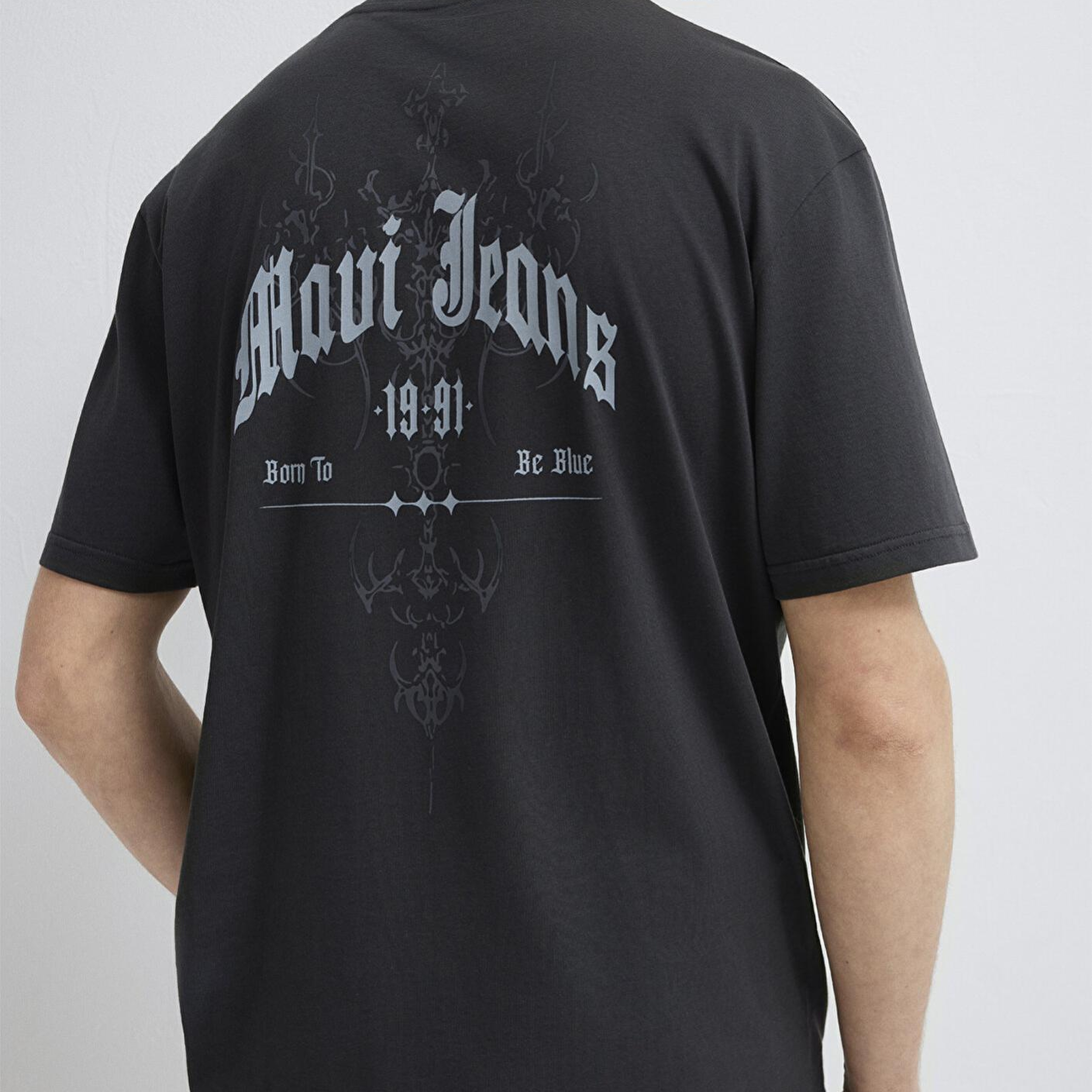 Mavi Mavi Jeans Baskılı Antrasit Tişört Loose Fit / Bol Rahat Kesim 0613212-70087