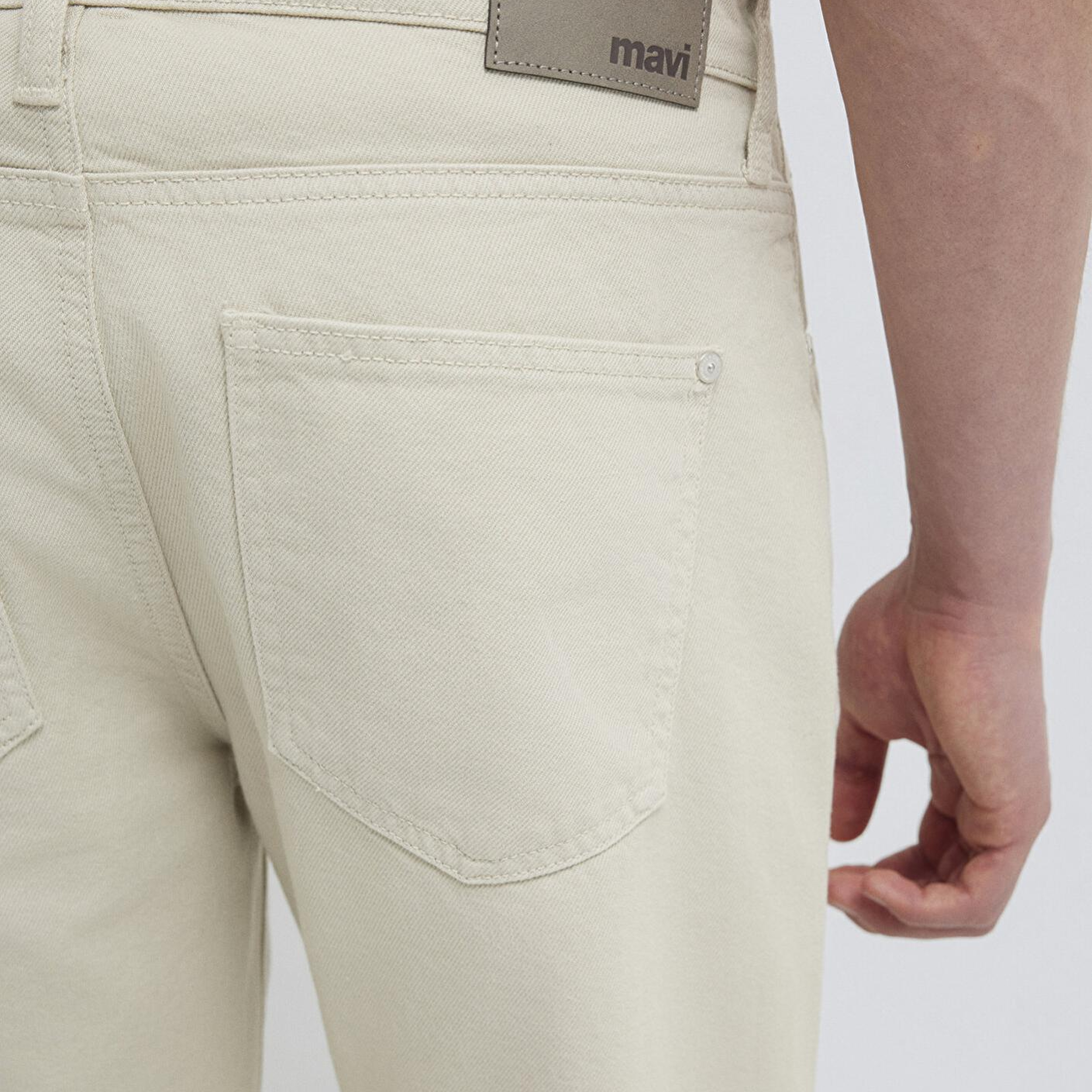 Mavi Lisbon Ekru Gabardin Pantolon 0010039-A3058