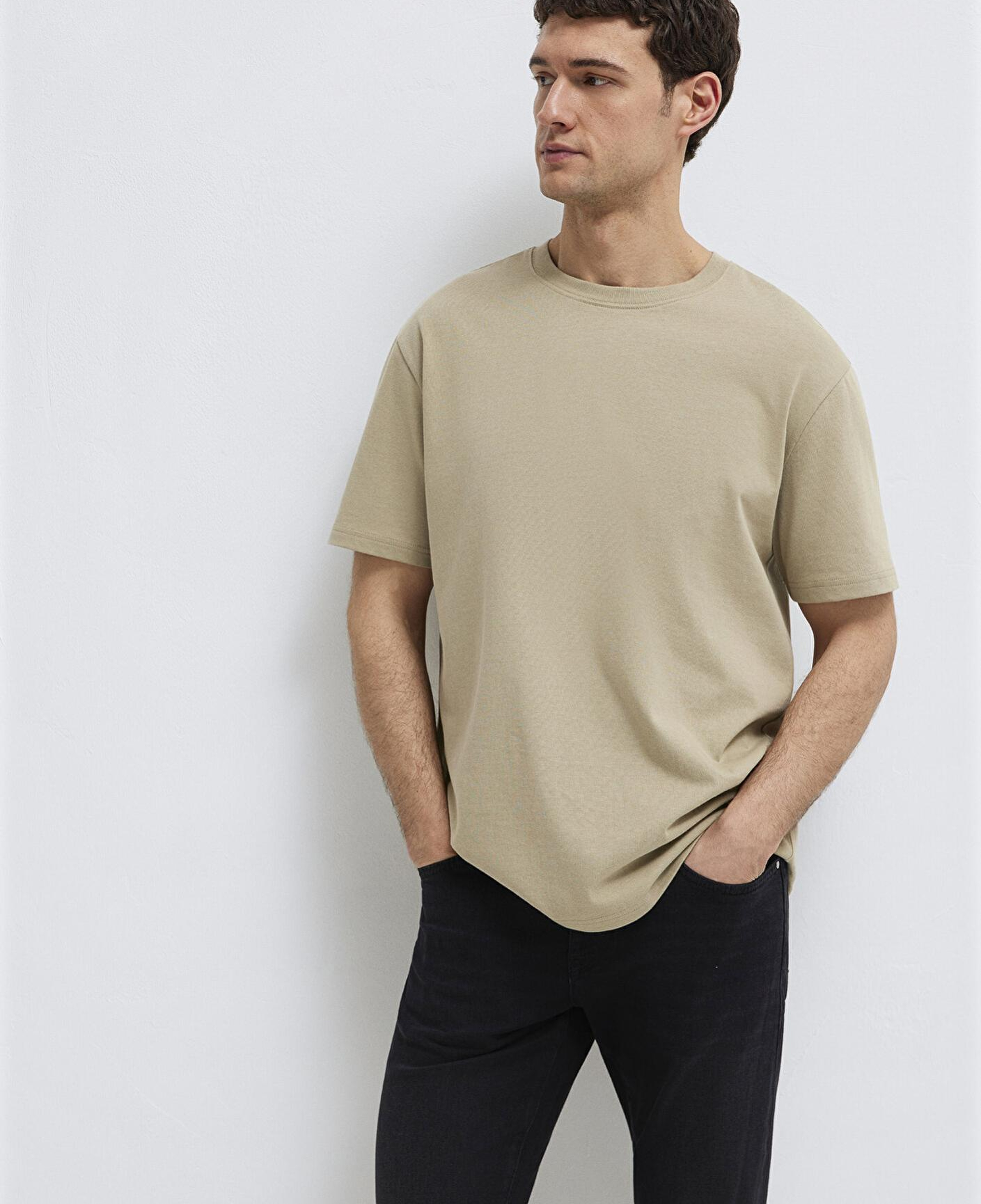 Mavi Bisiklet Yaka Bej Basic Tişört Loose Fit / Bol Rahat Kesim 0611596-70360