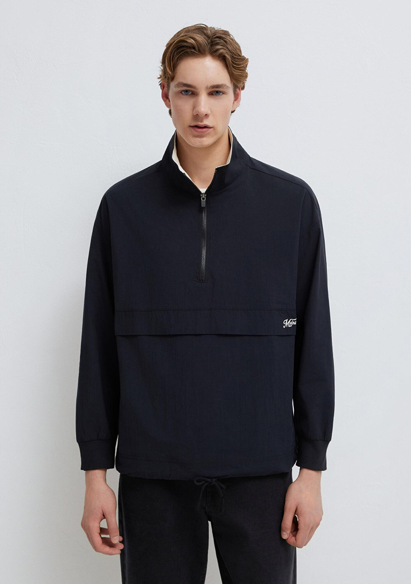 Mavi Yarı Fermuarlı Siyah Sweatshirt 0211890-900