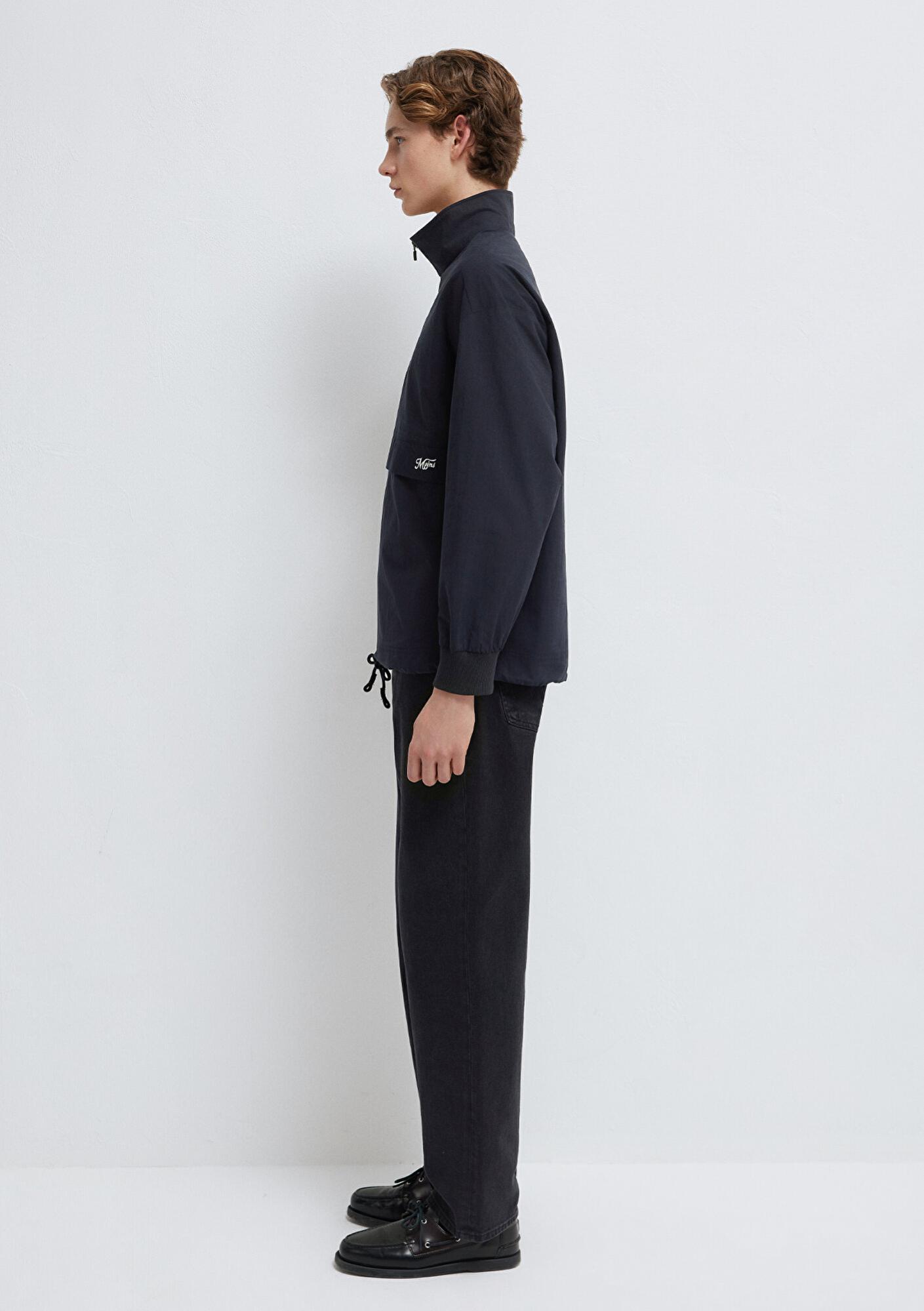 Mavi Yarı Fermuarlı Siyah Sweatshirt 0211890-900