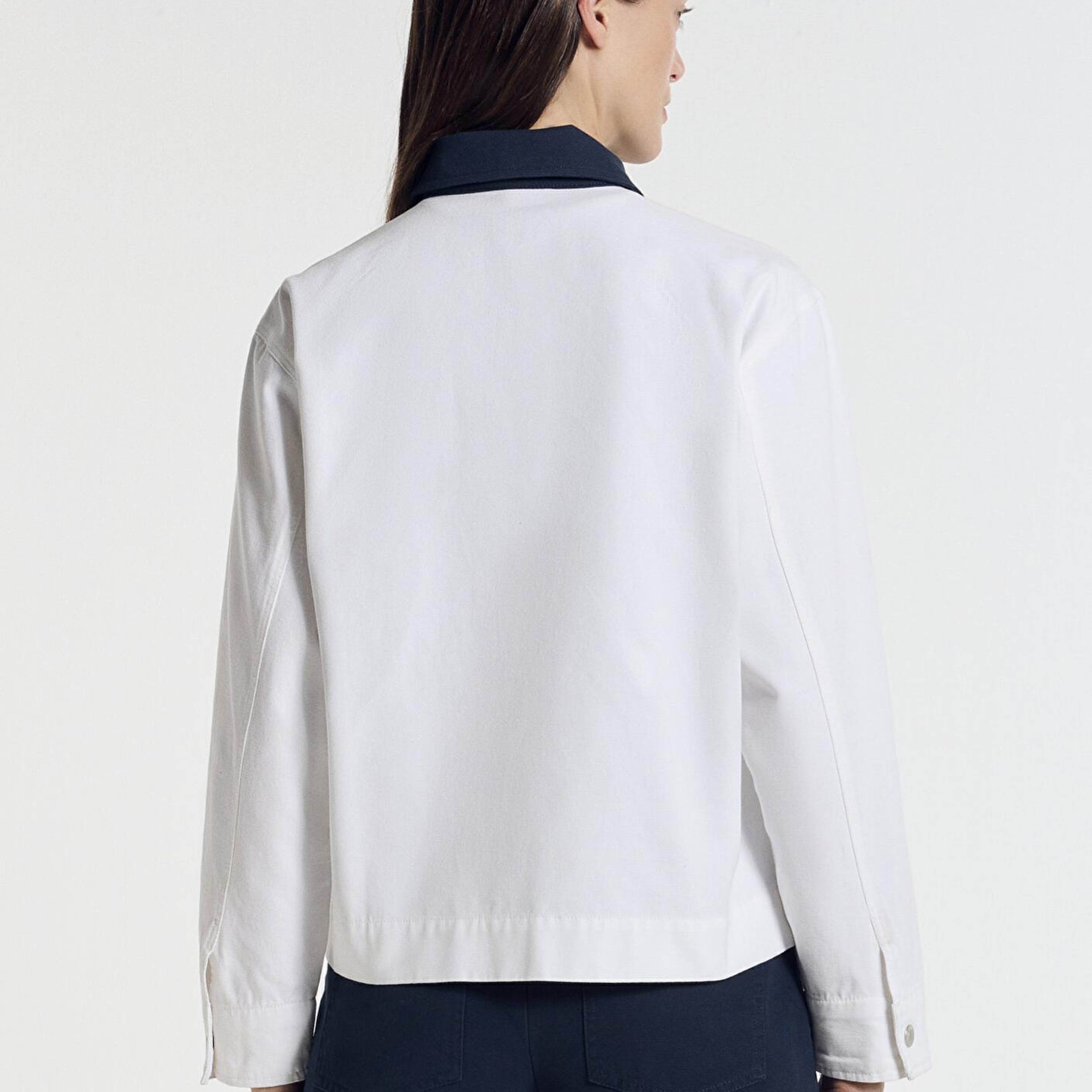 Mavi Yaka Detaylı Beyaz İnce Ceket Loose Fit / Bol Rahat Kesim 1211407-80194