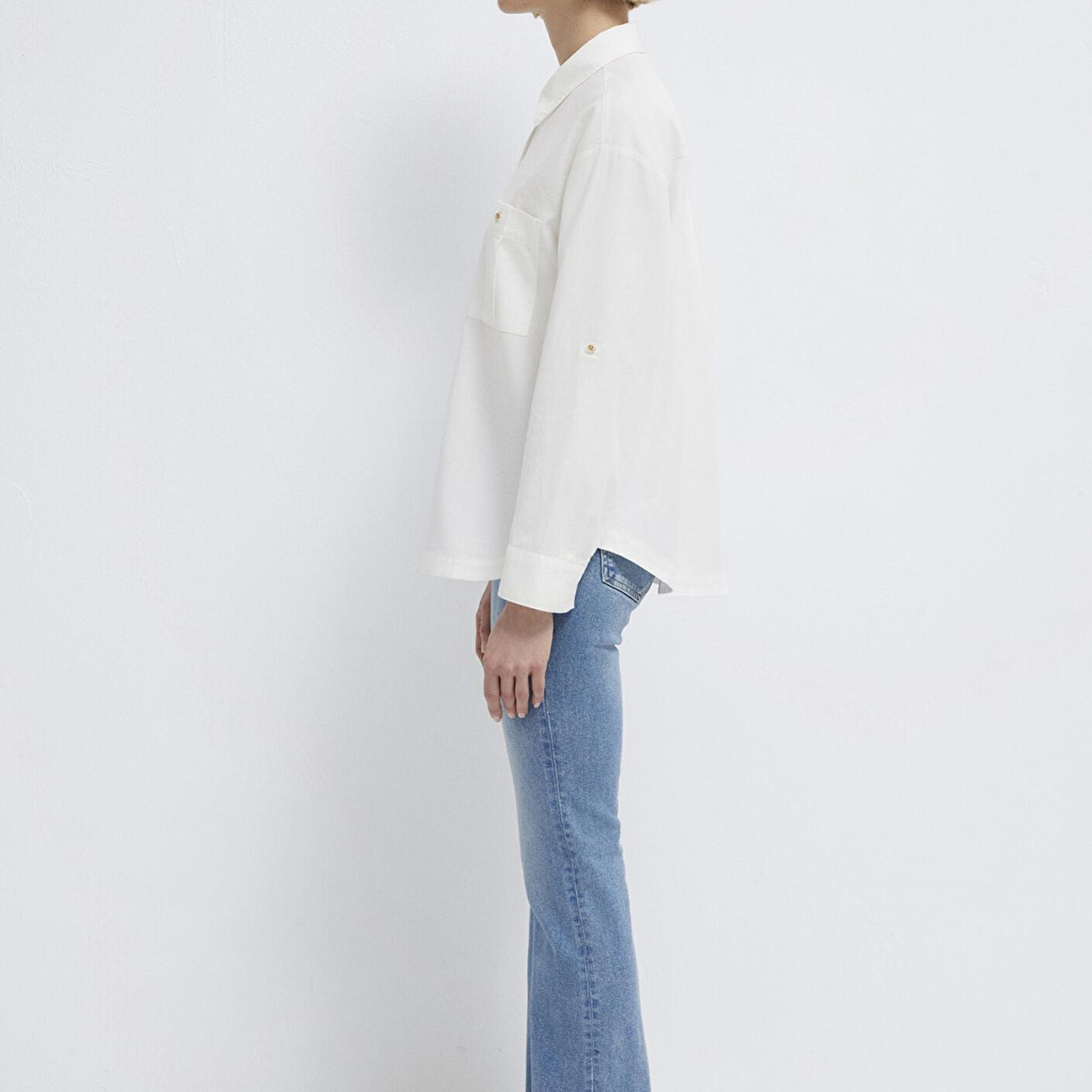 Mavi Düğme Detaylı Ekru Gömlek Loose Fit / Bol Rahat Kesim 1211383-70057