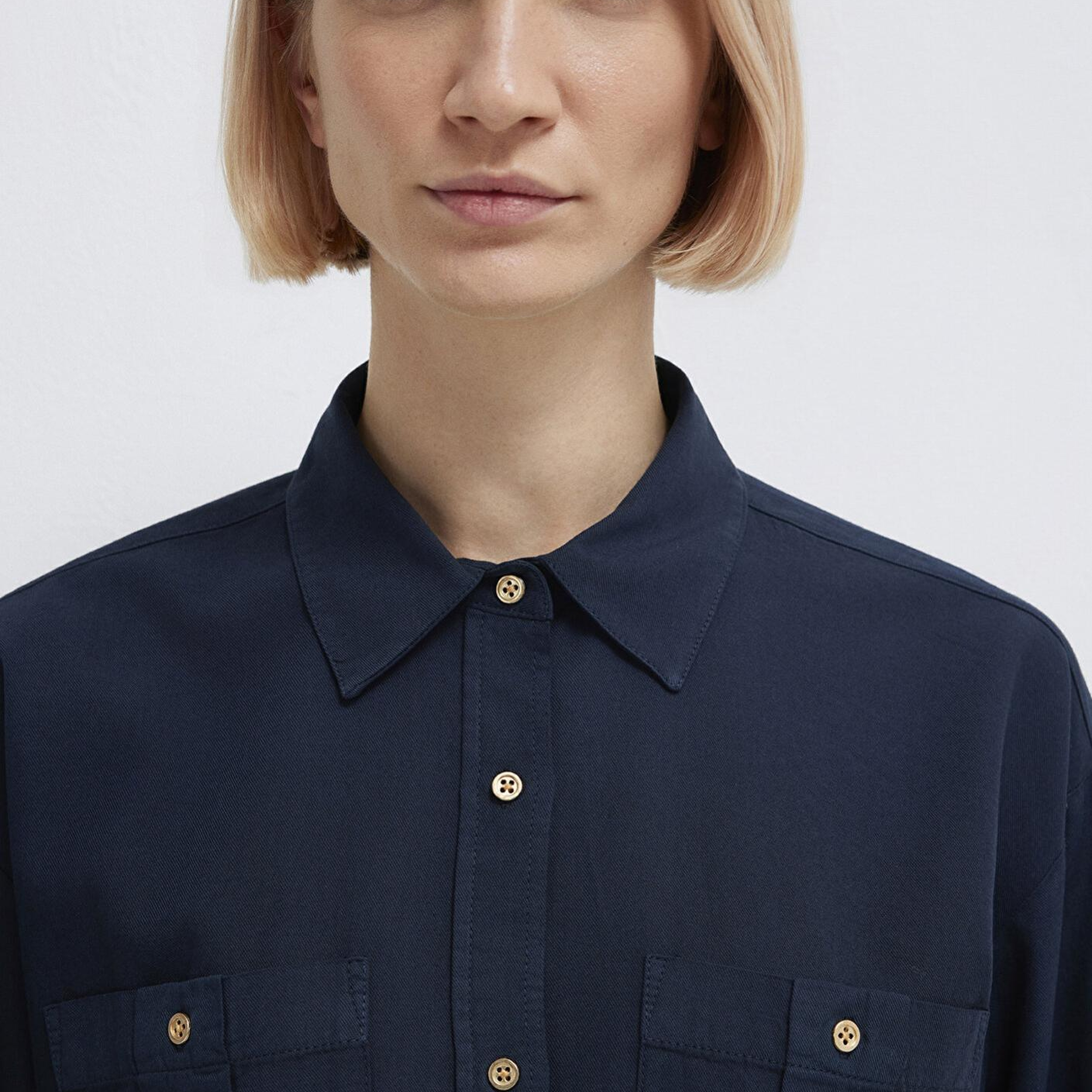 Mavi Düğme Detaylı Lacivert Gömlek Loose Fit / Bol Rahat Kesim 1211383-70492