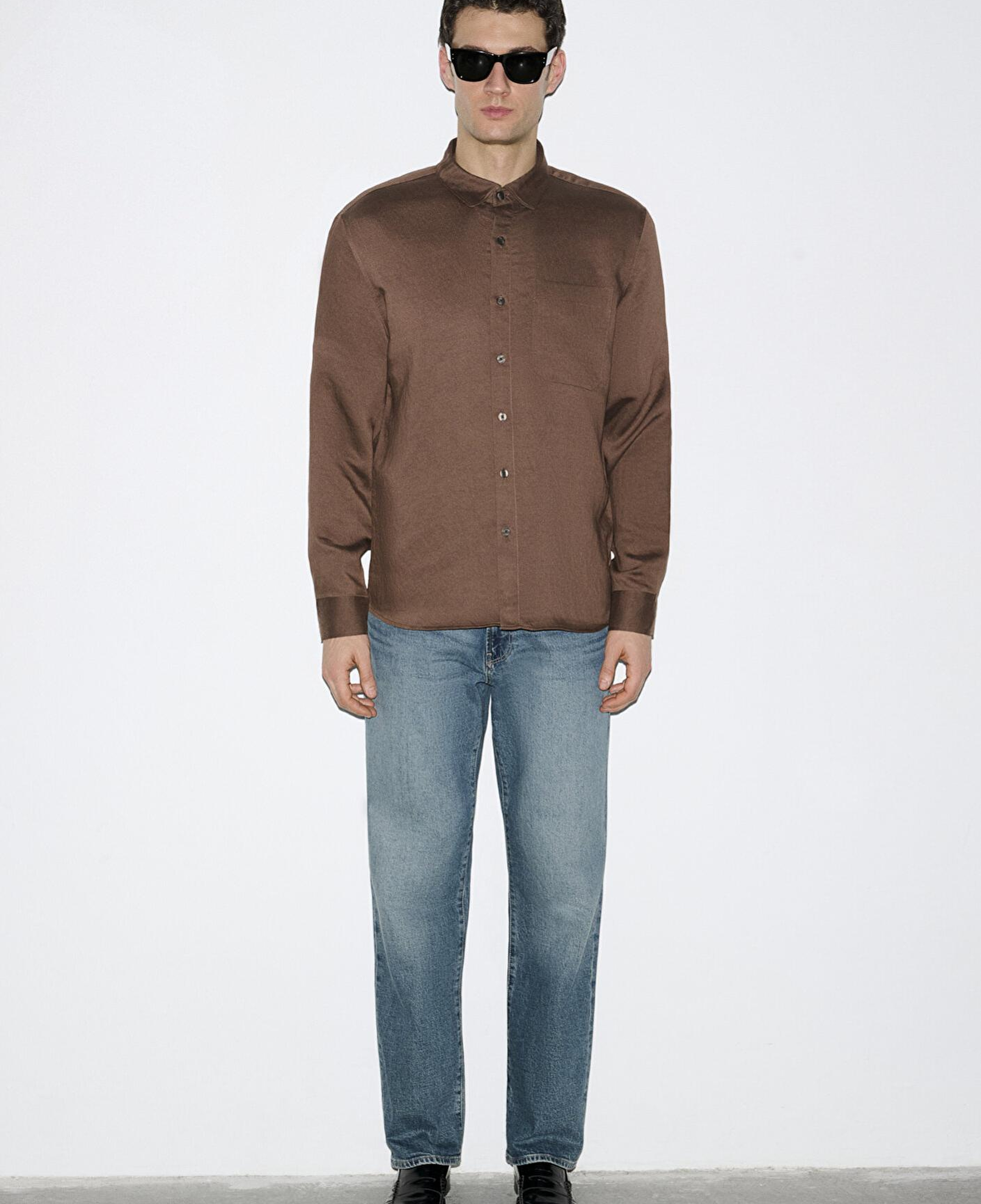 Mavi Dokulu Kahverengi Gömlek Regular Fit / Normal Kesim 0211877-91414