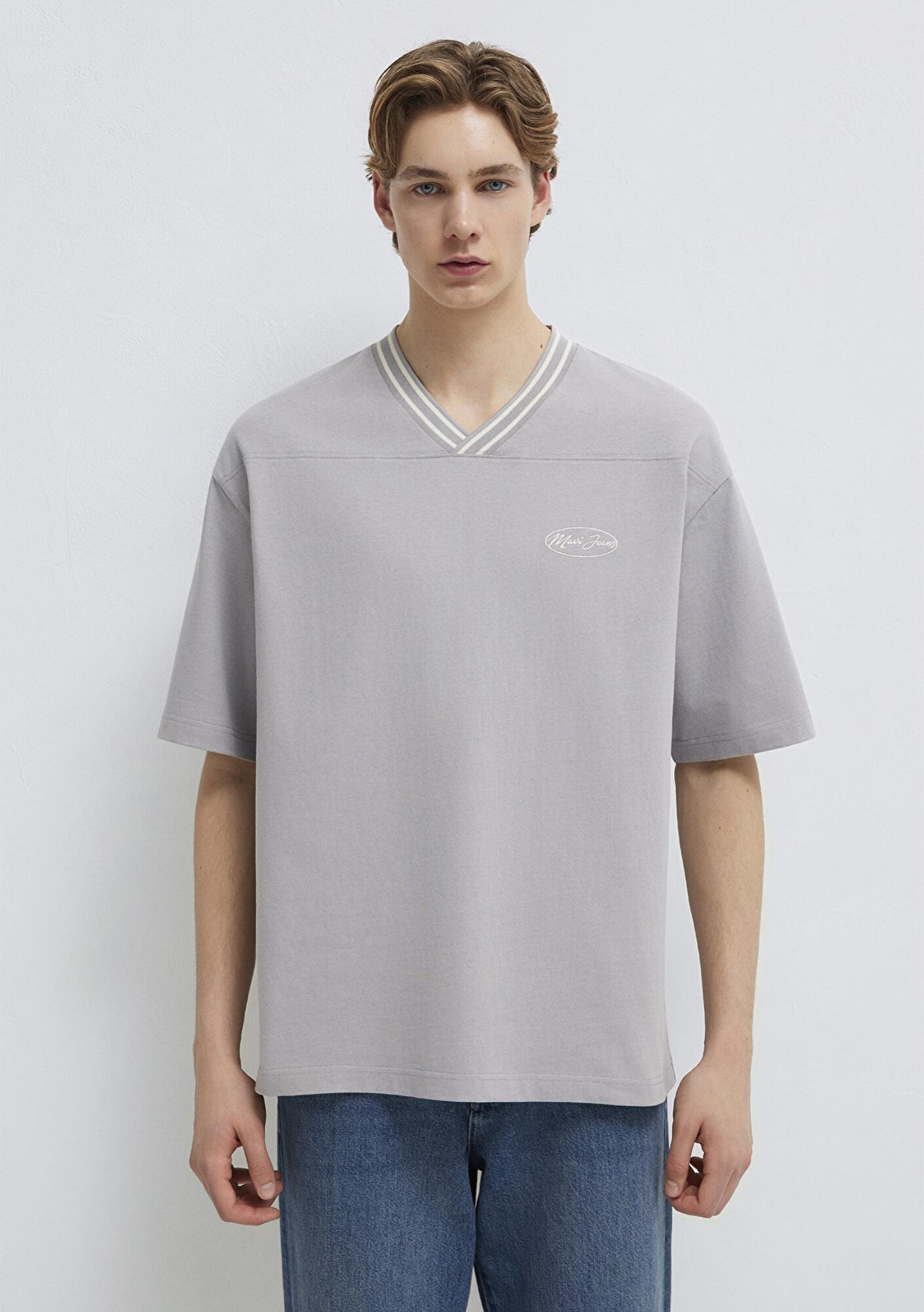 Mavi Mavi Jeans Nakışlı V Yaka Gri Tişört Oversize / Geniş Kesim 0613171-80615