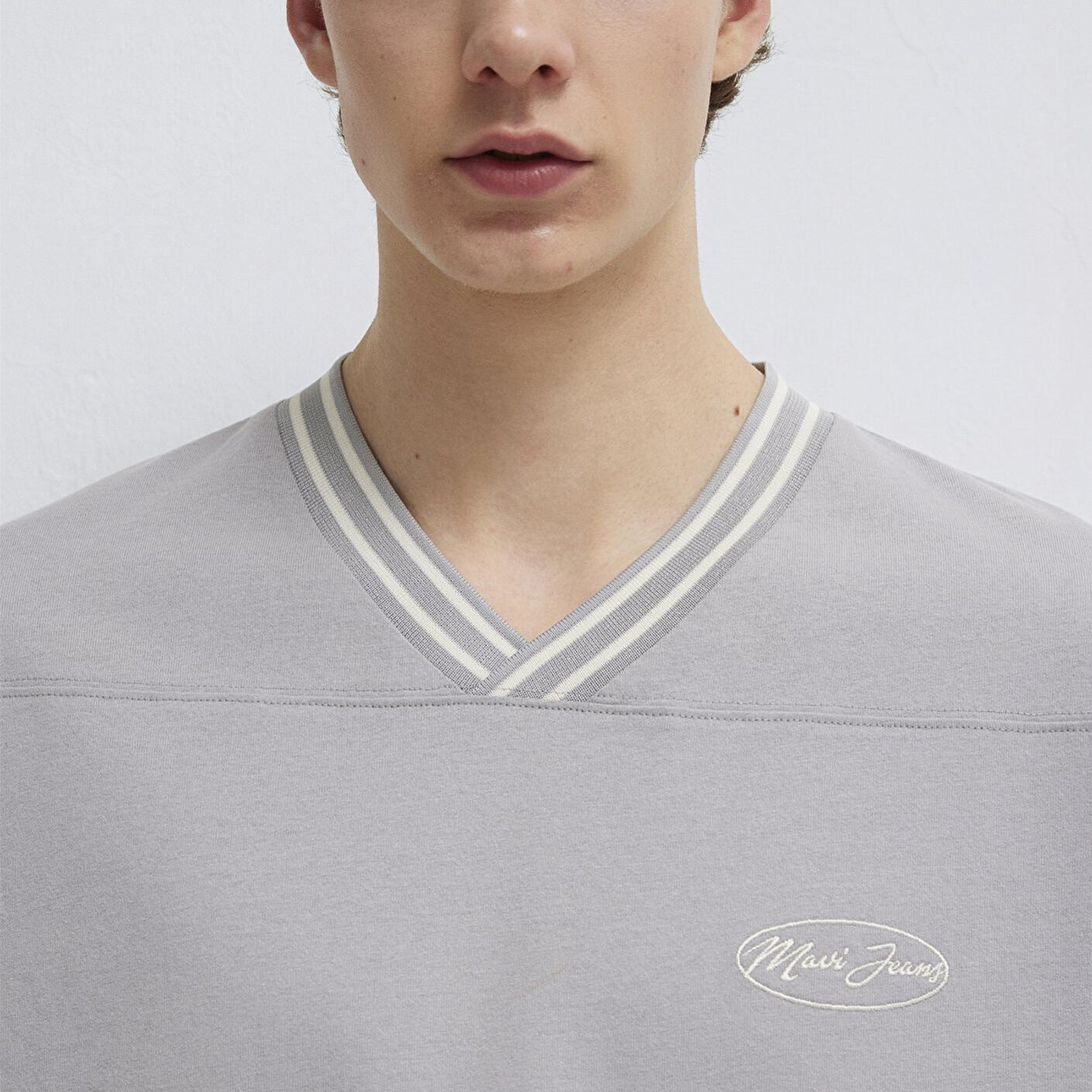 Mavi Mavi Jeans Nakışlı V Yaka Gri Tişört Oversize / Geniş Kesim 0613171-80615