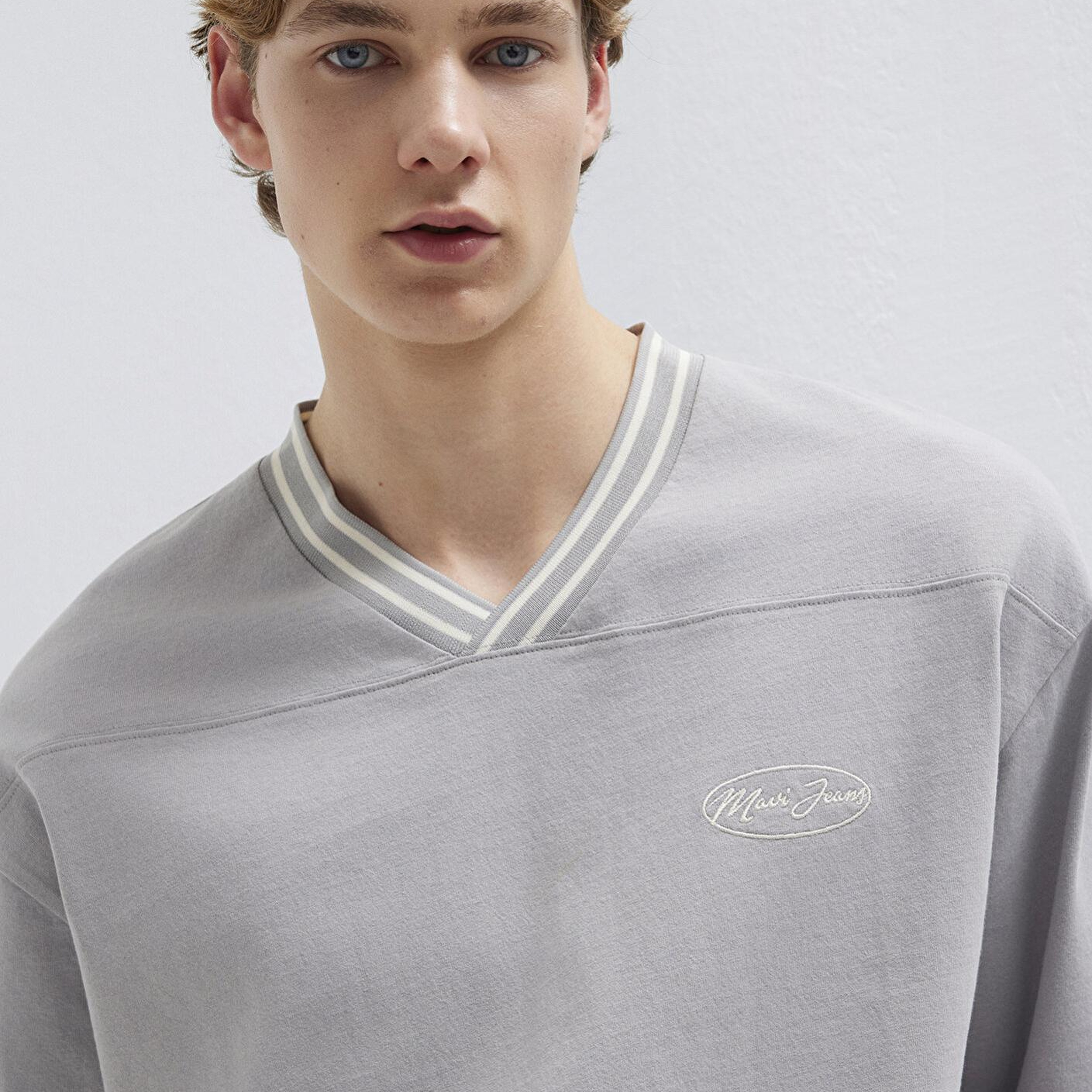 Mavi Mavi Jeans Nakışlı V Yaka Gri Tişört Oversize / Geniş Kesim 0613171-80615