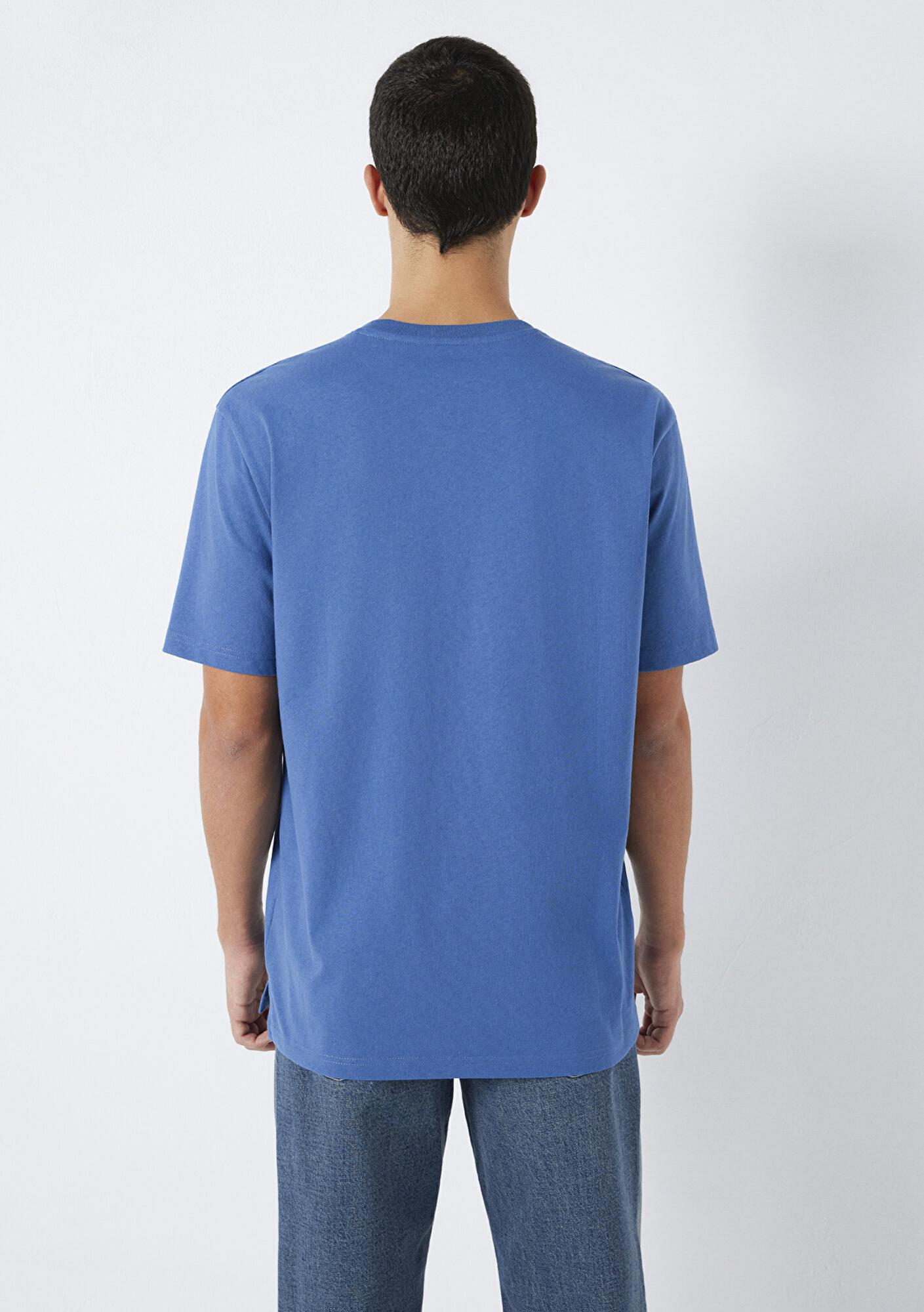 Mavi Cep Detaylı Mavi Basic Tişört Loose Fit / Bol Rahat Kesim 066248-70719