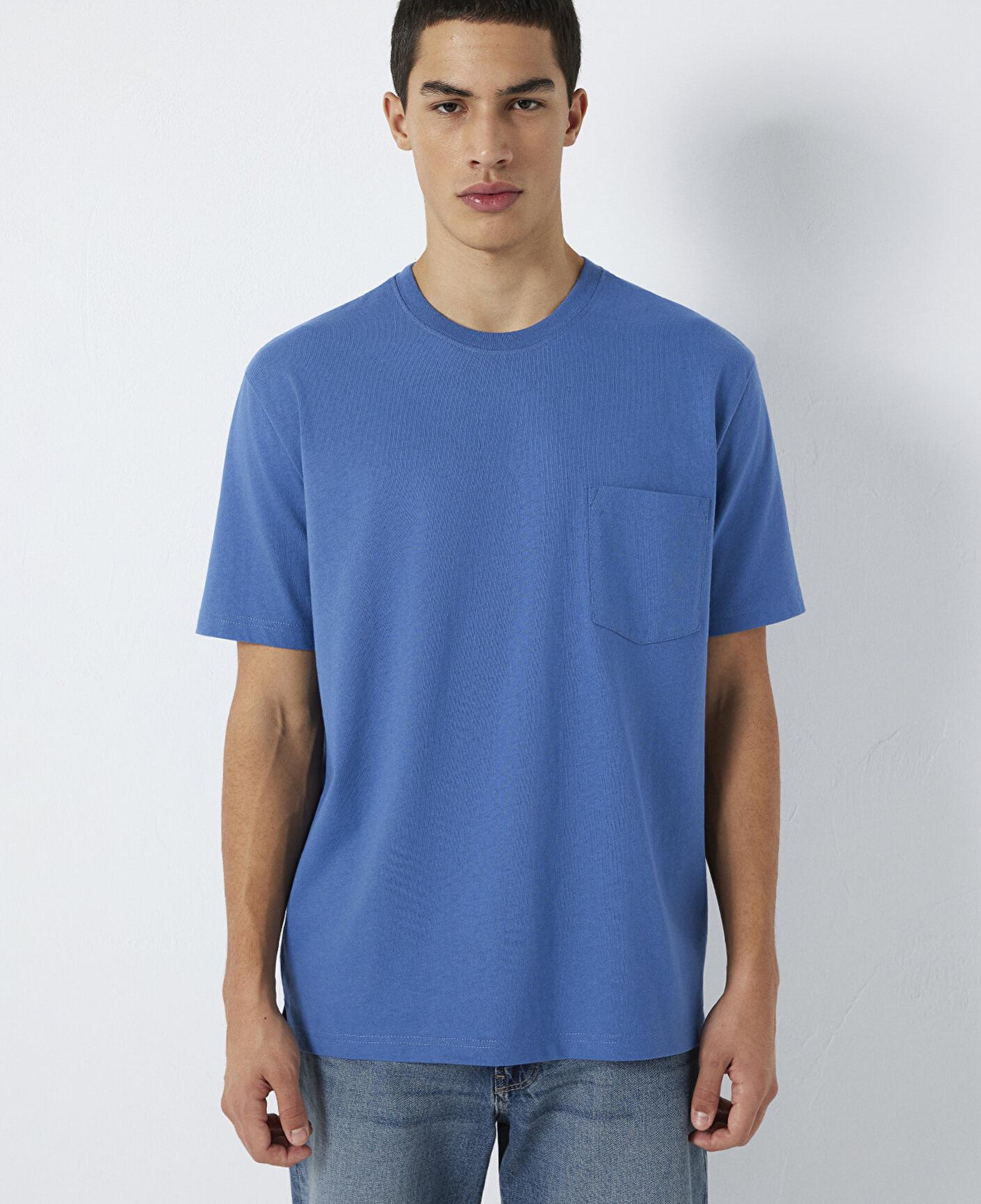 Mavi Cep Detaylı Mavi Basic Tişört Loose Fit / Bol Rahat Kesim 066248-70719