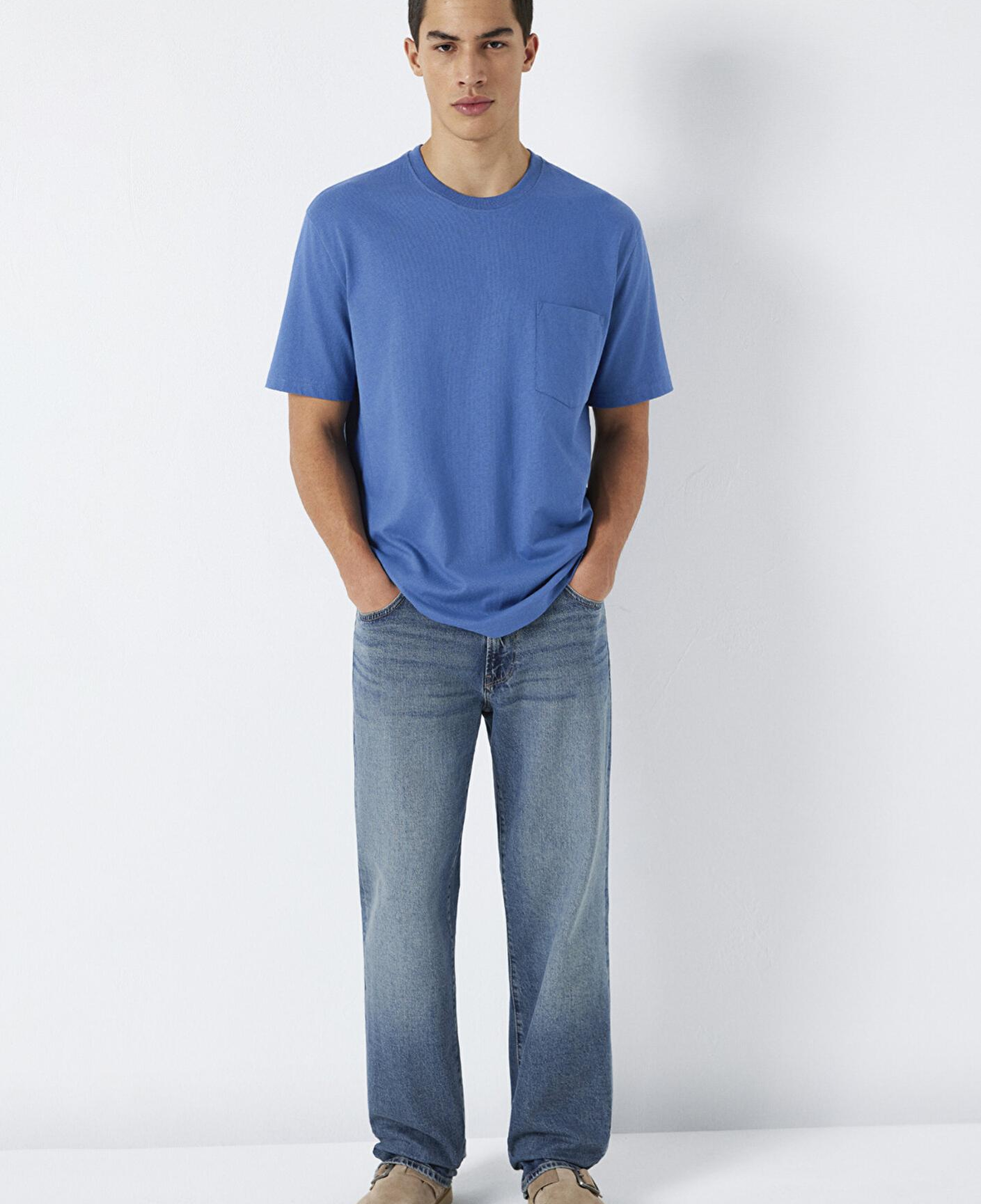 Mavi Cep Detaylı Mavi Basic Tişört Loose Fit / Bol Rahat Kesim 066248-70719