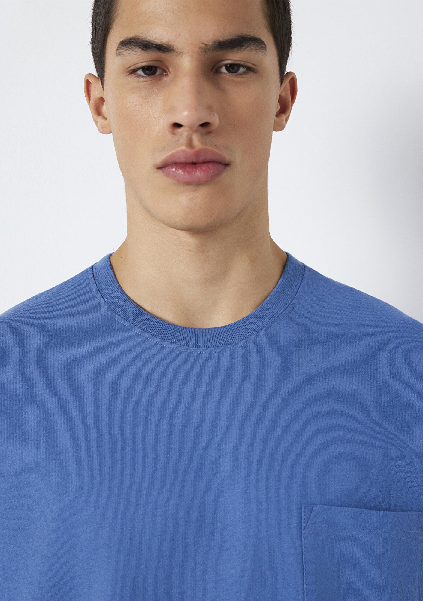 Mavi Cep Detaylı Mavi Basic Tişört Loose Fit / Bol Rahat Kesim 066248-70719